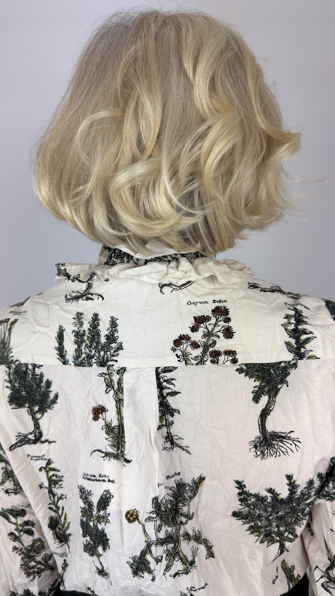 Pas De Calais 6858 Herbal Print Blouse Ivory