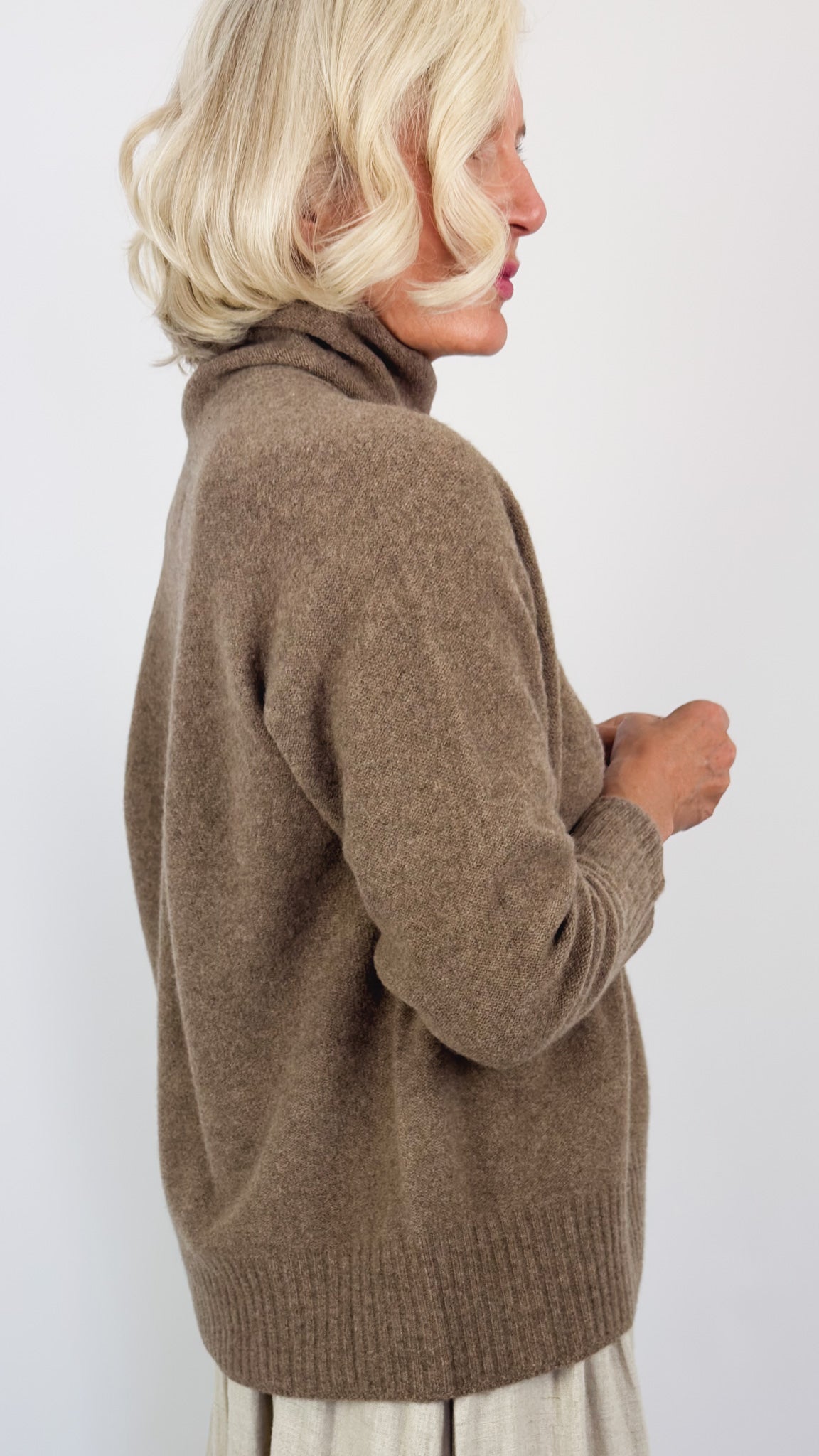 Pas De Calais 2705 Turtleneck Jumper Brown