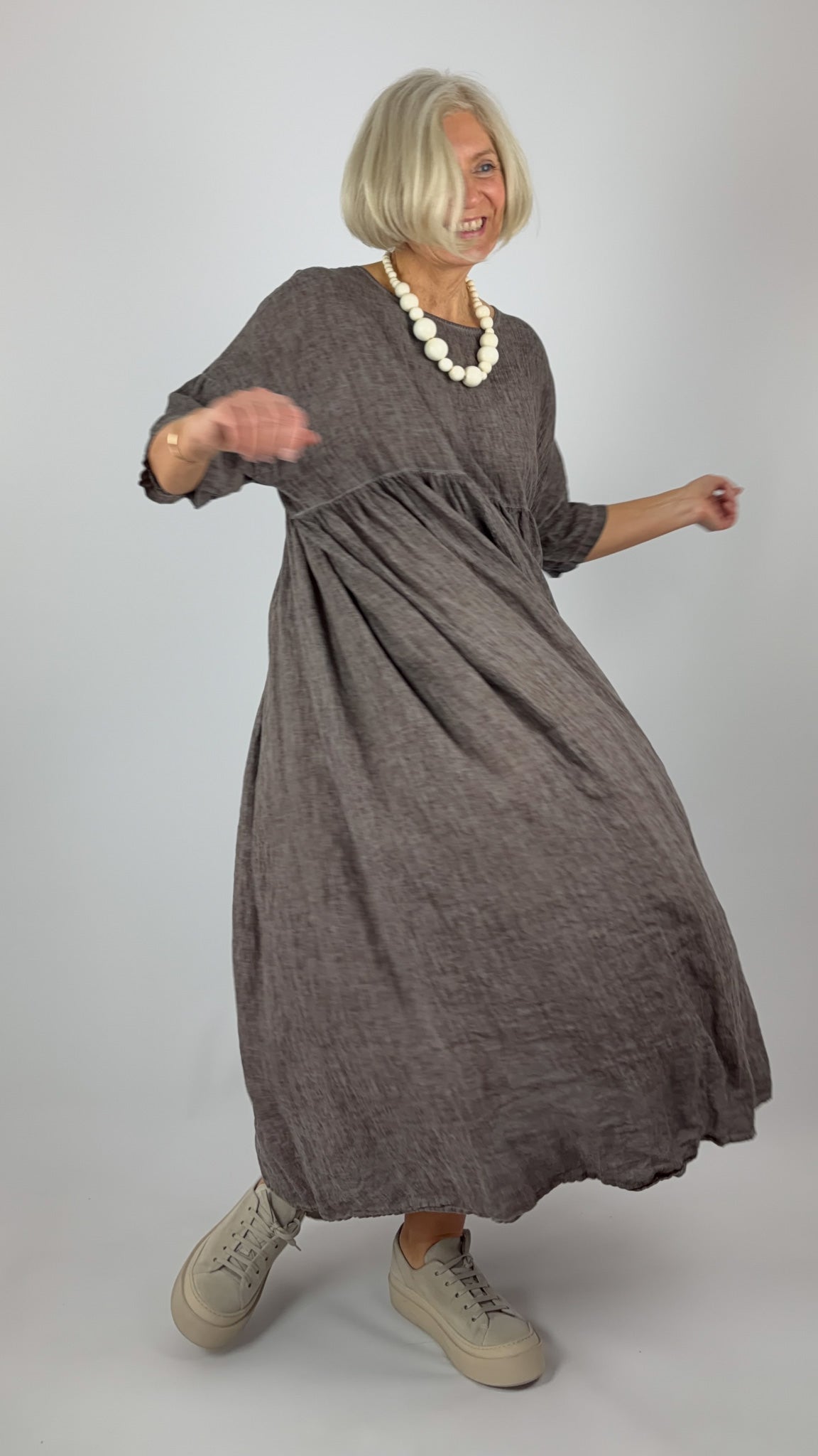 Neirami 230LF Dress Cacao