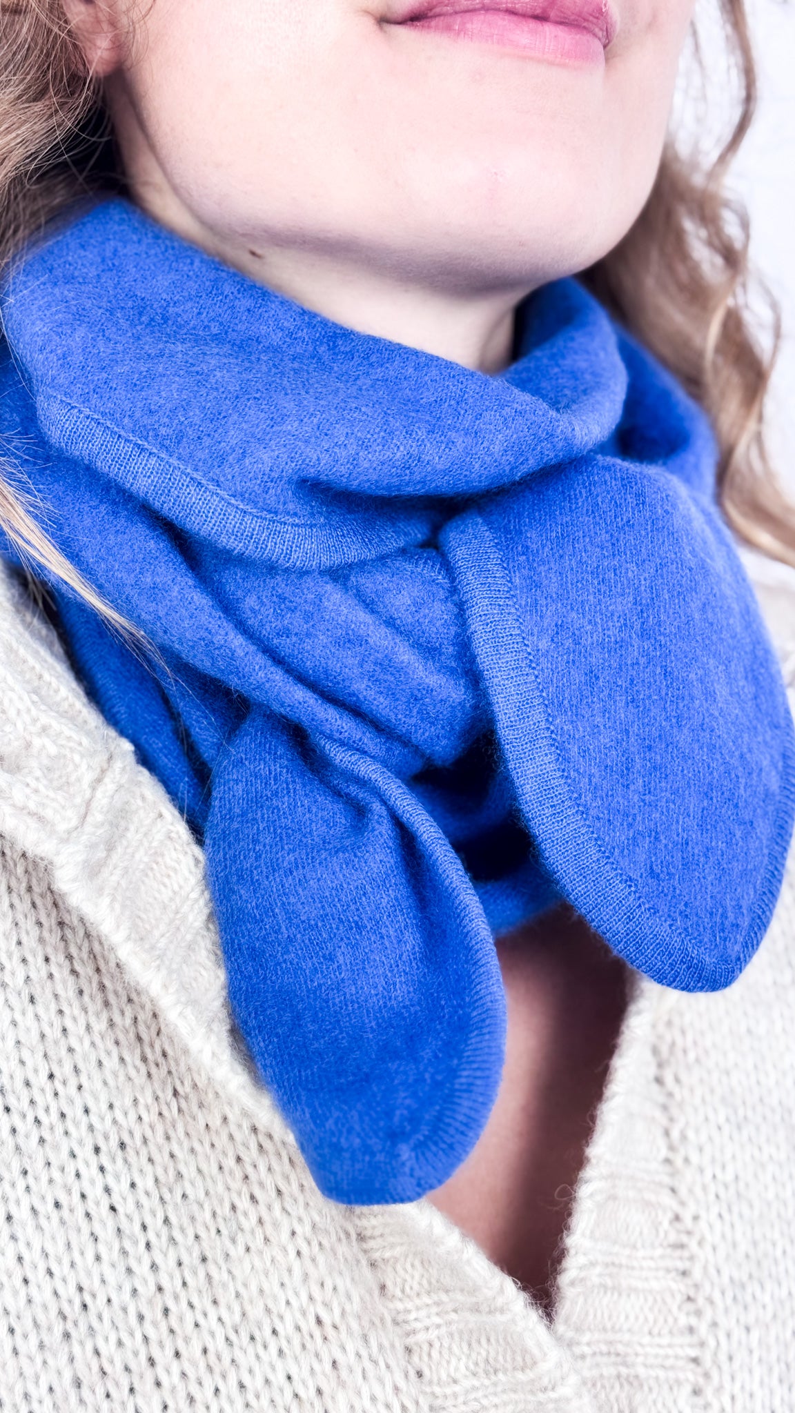 Von Goat Large Windboard Scarf