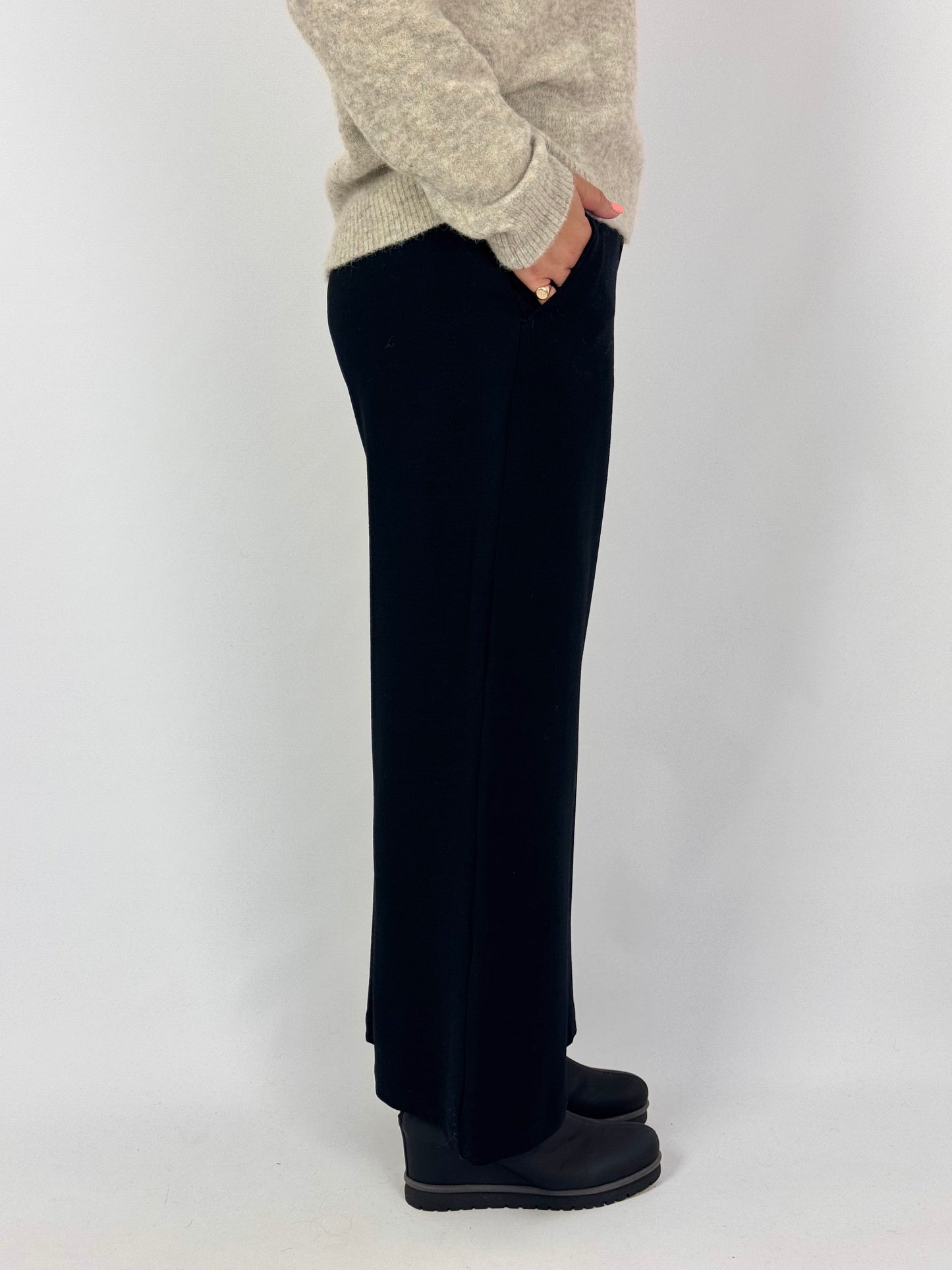 Transit Par-Such C121 Trousers Black