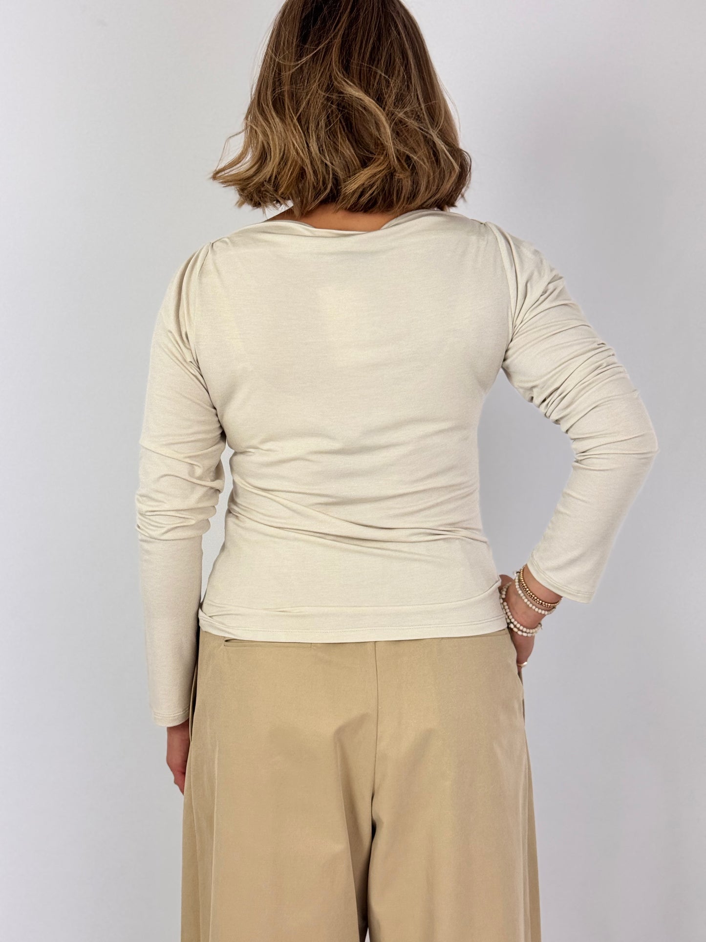 Les Filles d'Ailleurs 849 Top Ecru