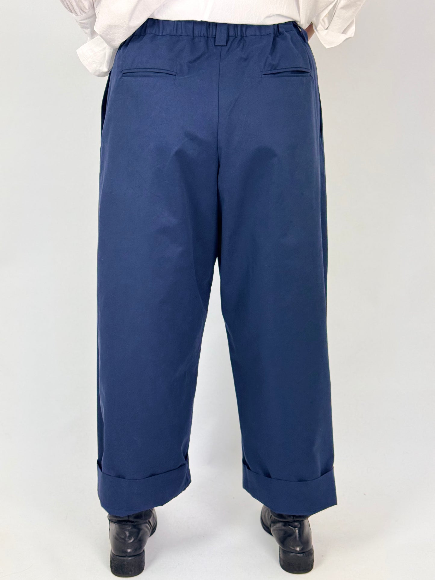 Les Filles d'Ailleurs 366 Trousers Navy