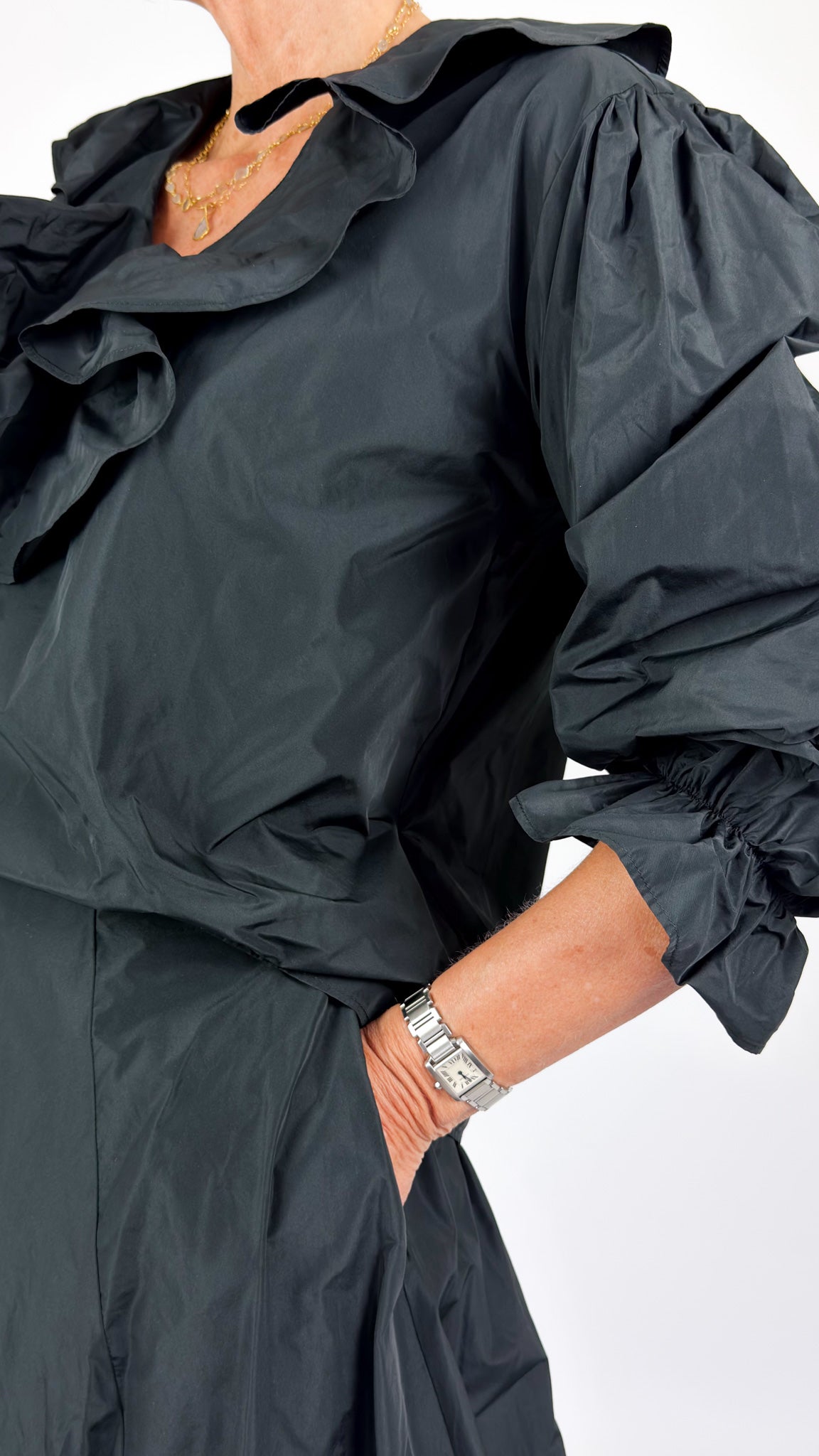 Neirami 302 Shirt Black