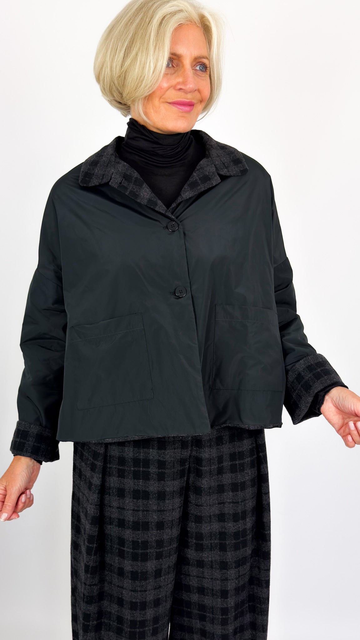 Niermai 322 Jacket Black