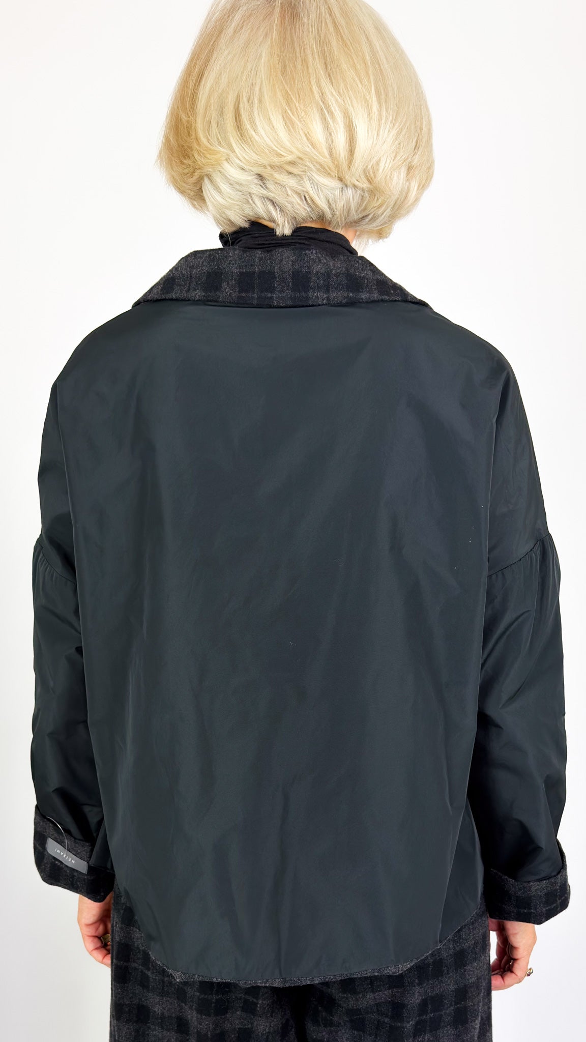 Niermai 322 Jacket Black