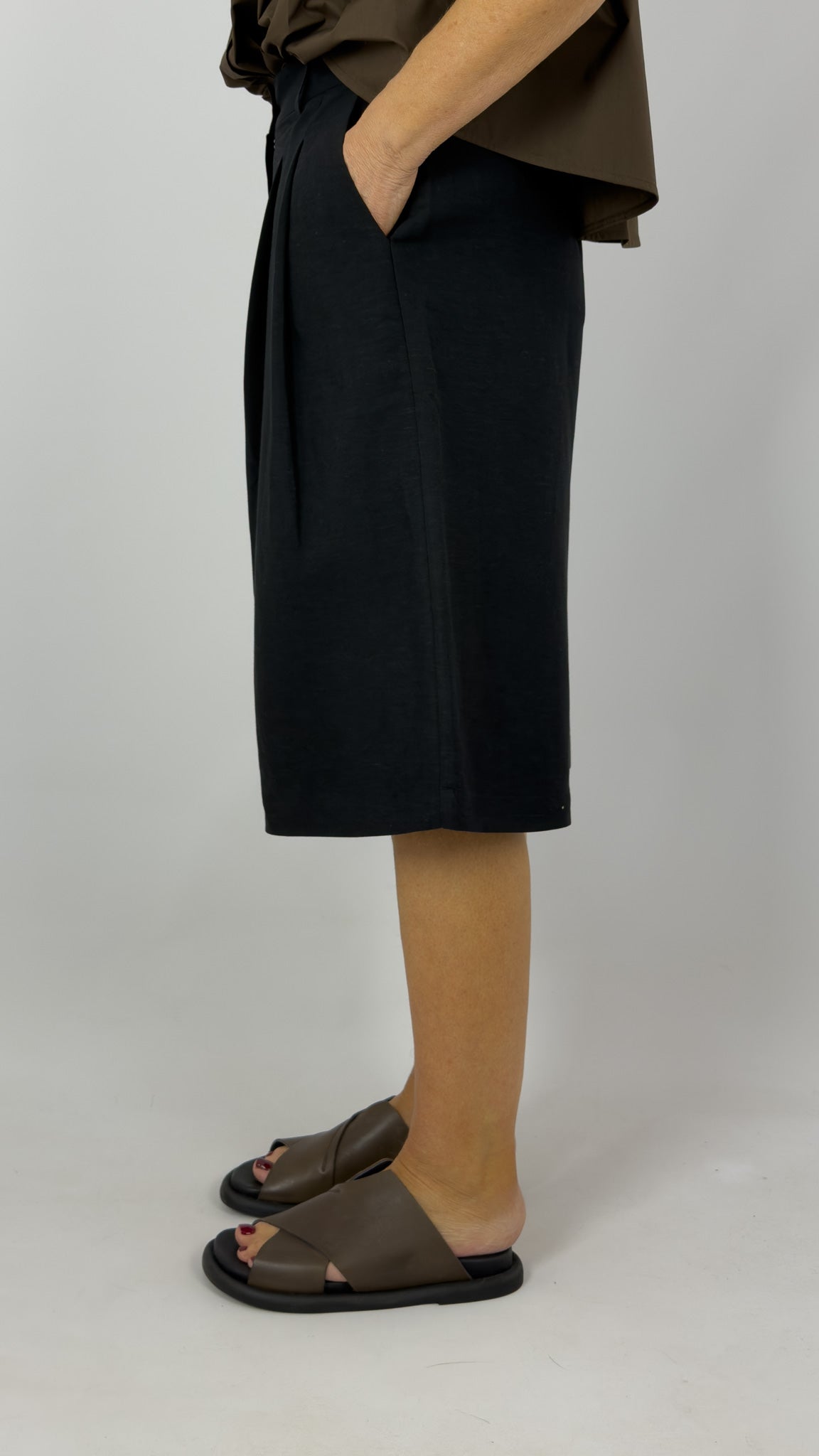 Humility Lao Shorts Black