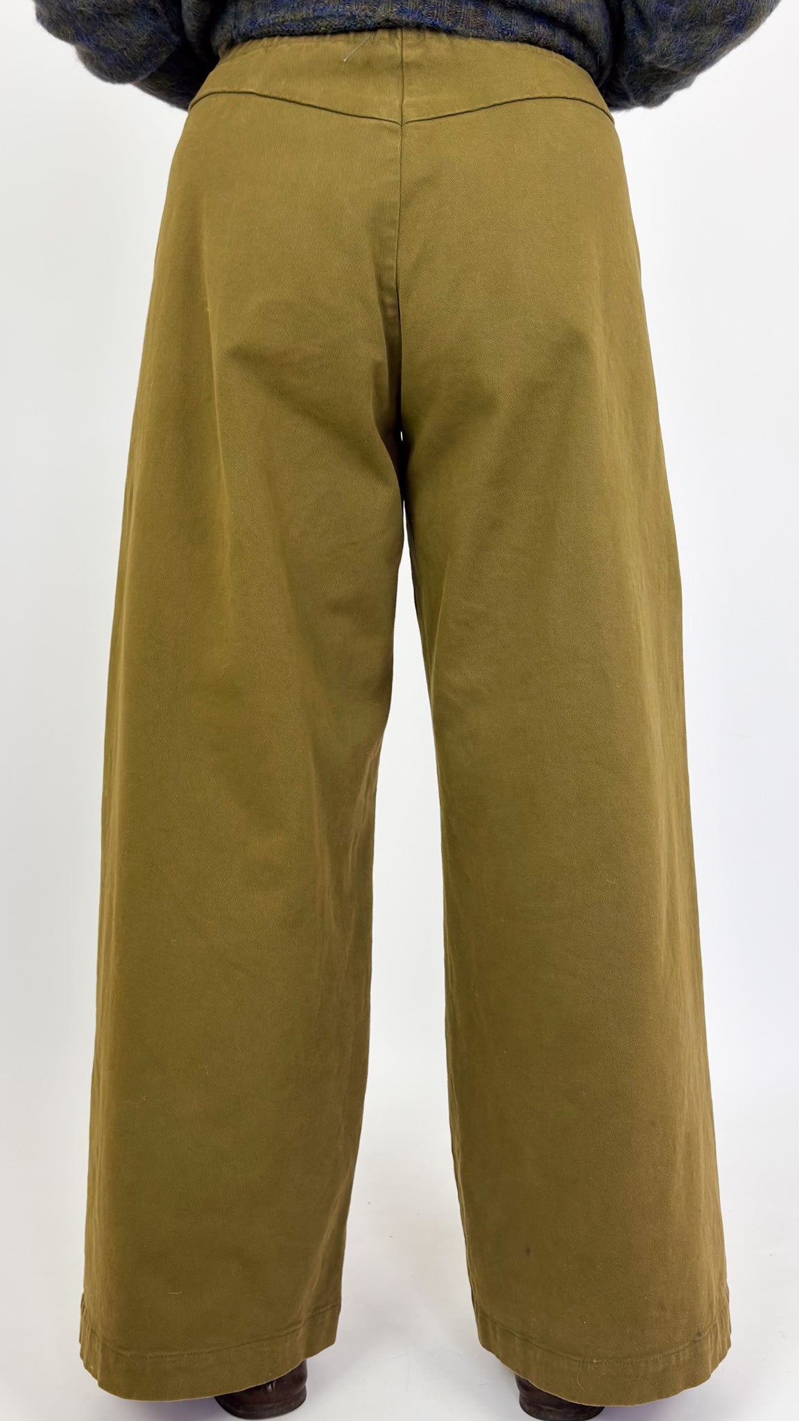 Neirami 312 Trousers Muschio