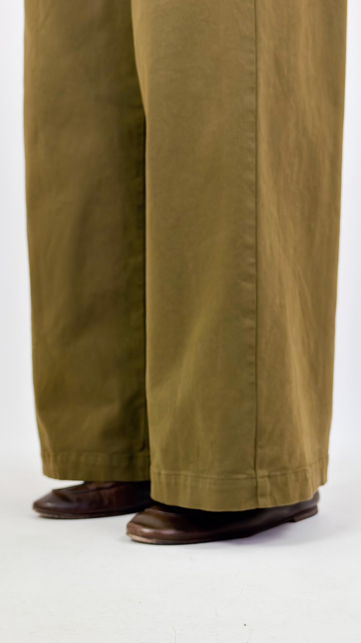Neirami 312 Trousers Muschio