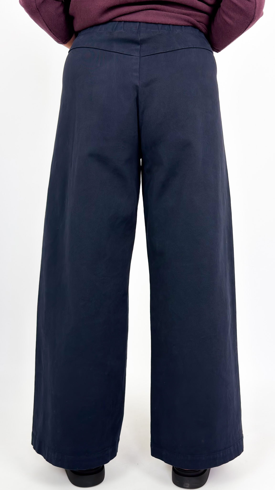 Neirami 312 Trousers Abisso