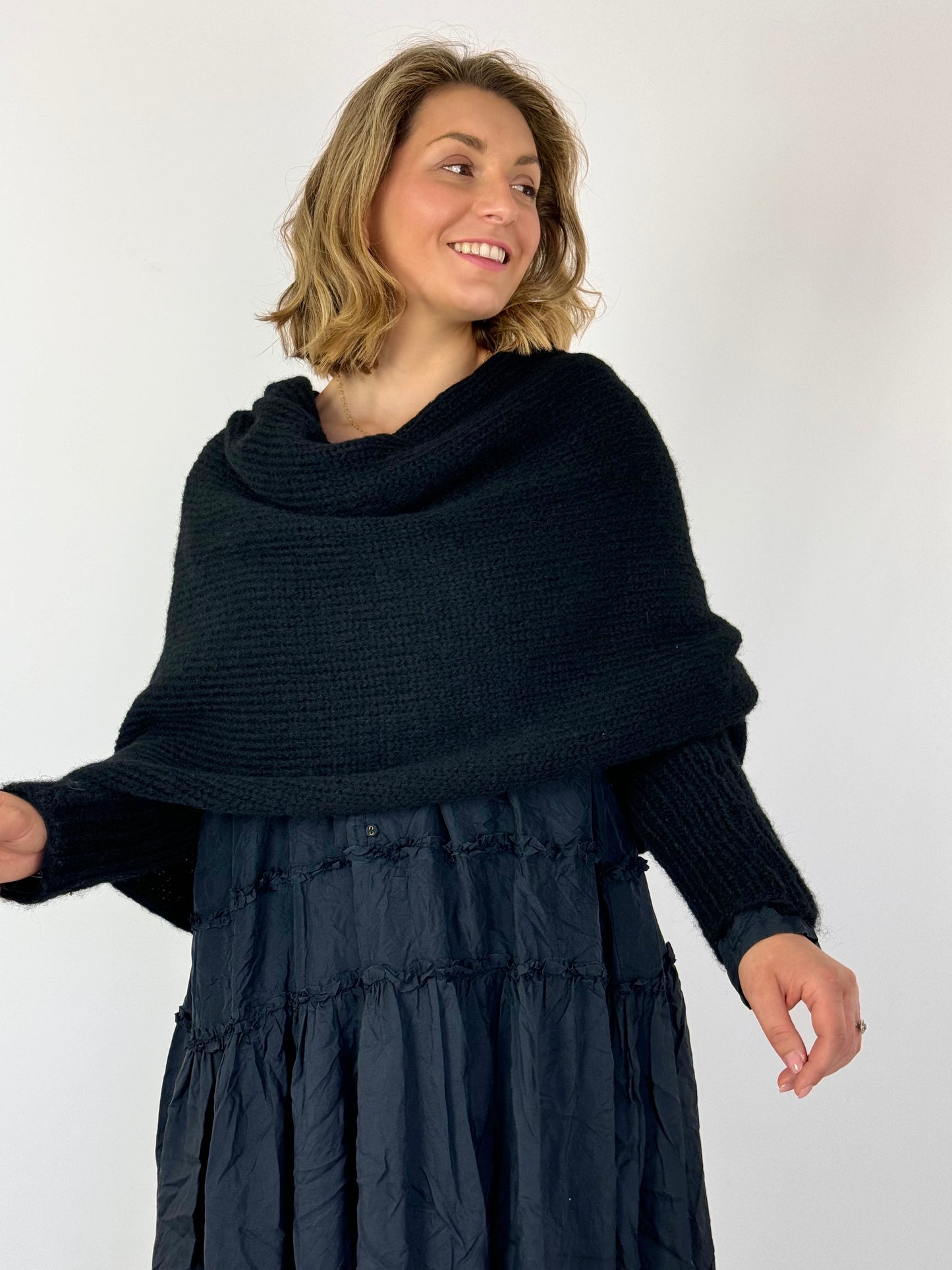 Ewa i Walla Bessie Shawl Black