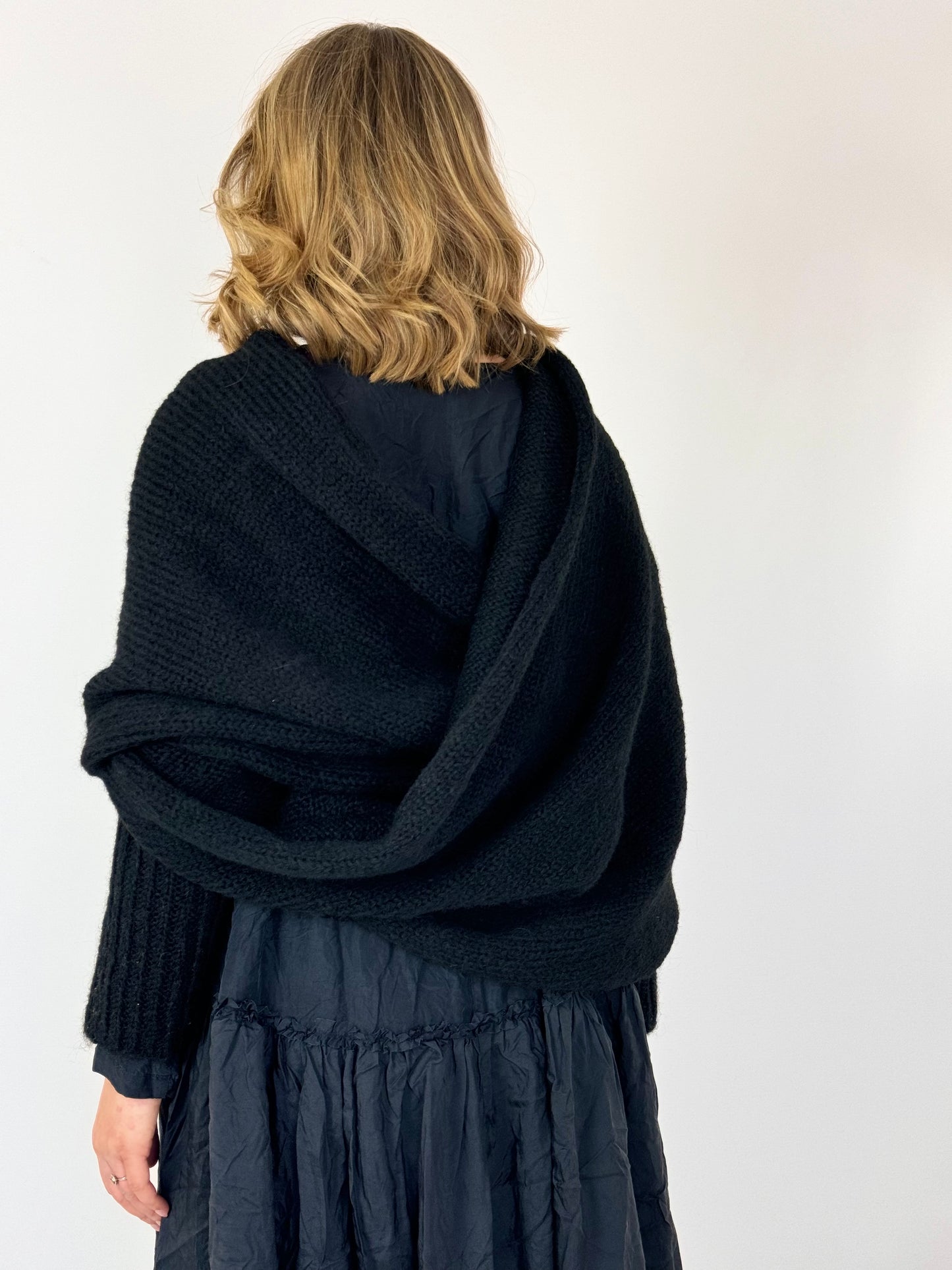 Ewa i Walla Bessie Shawl Black