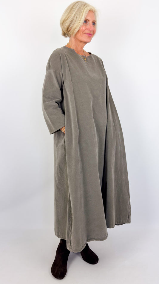 Album Di Famiglia V Loose Dress Taupe