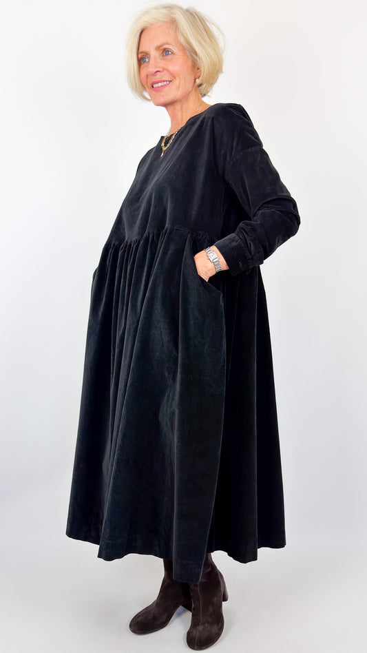 Album Di Famiglia V Round-Neck Dress Black