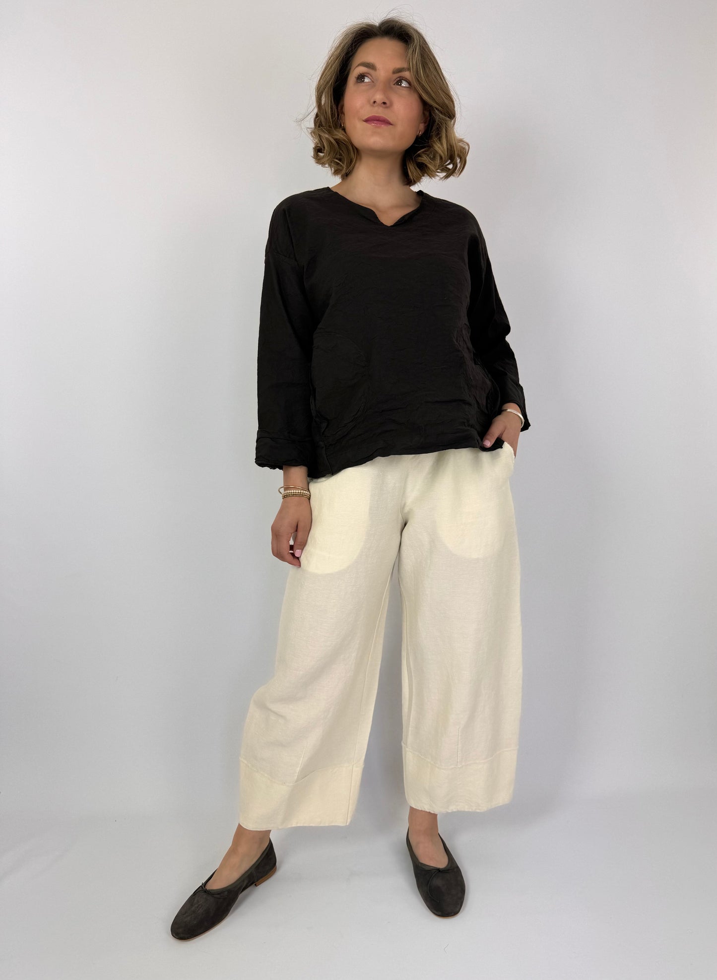 Aequamente 221 Trousers Chalk