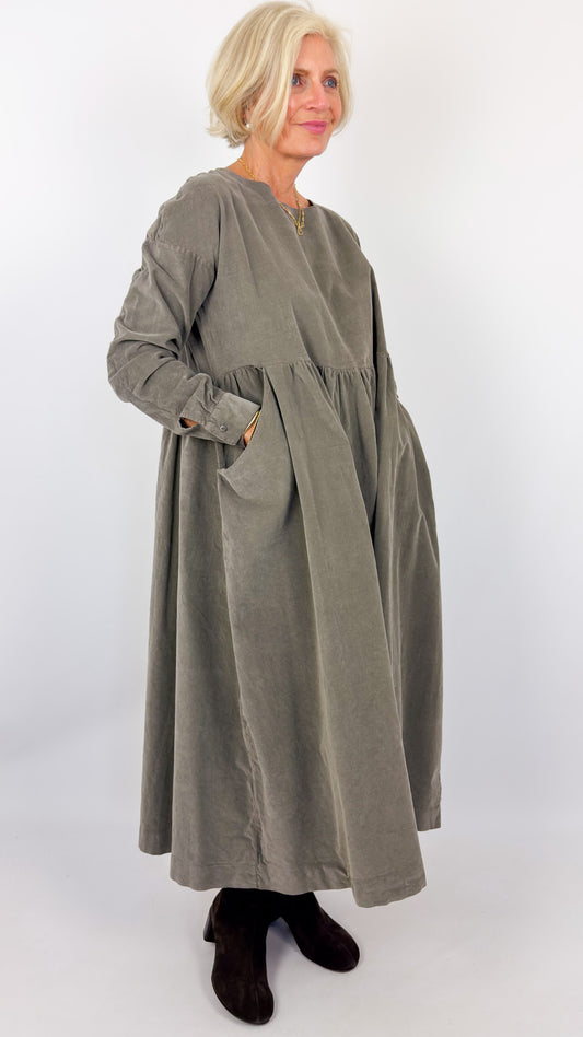 Album Di Famiglia V Round-Neck Dress Taupe