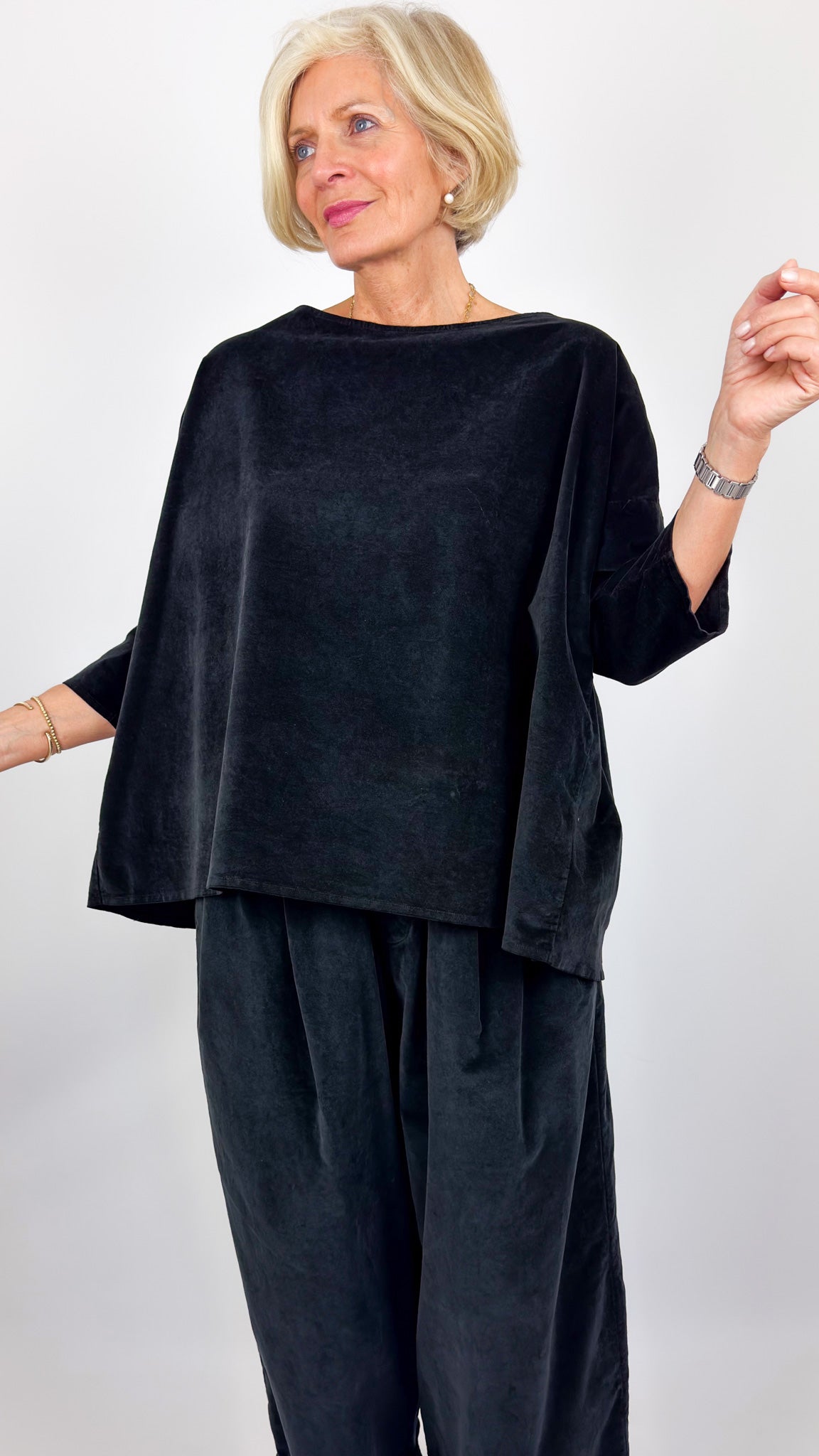 Album Di Famiglia Boatneck V Blouse Black