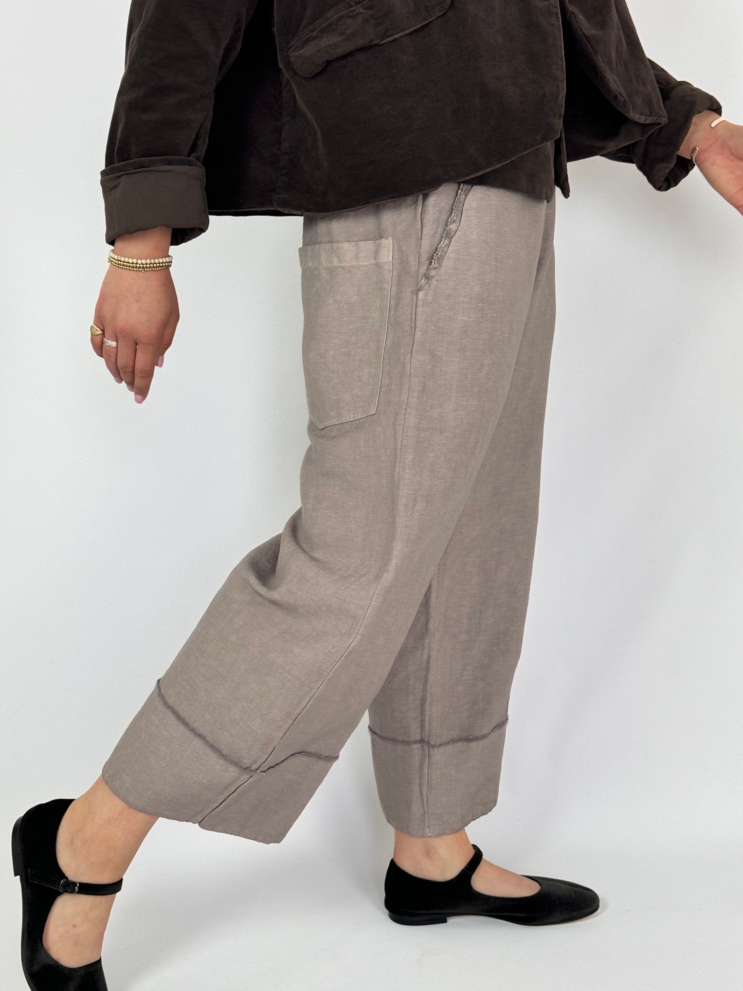 Aequamente 221 Trousers Taupe