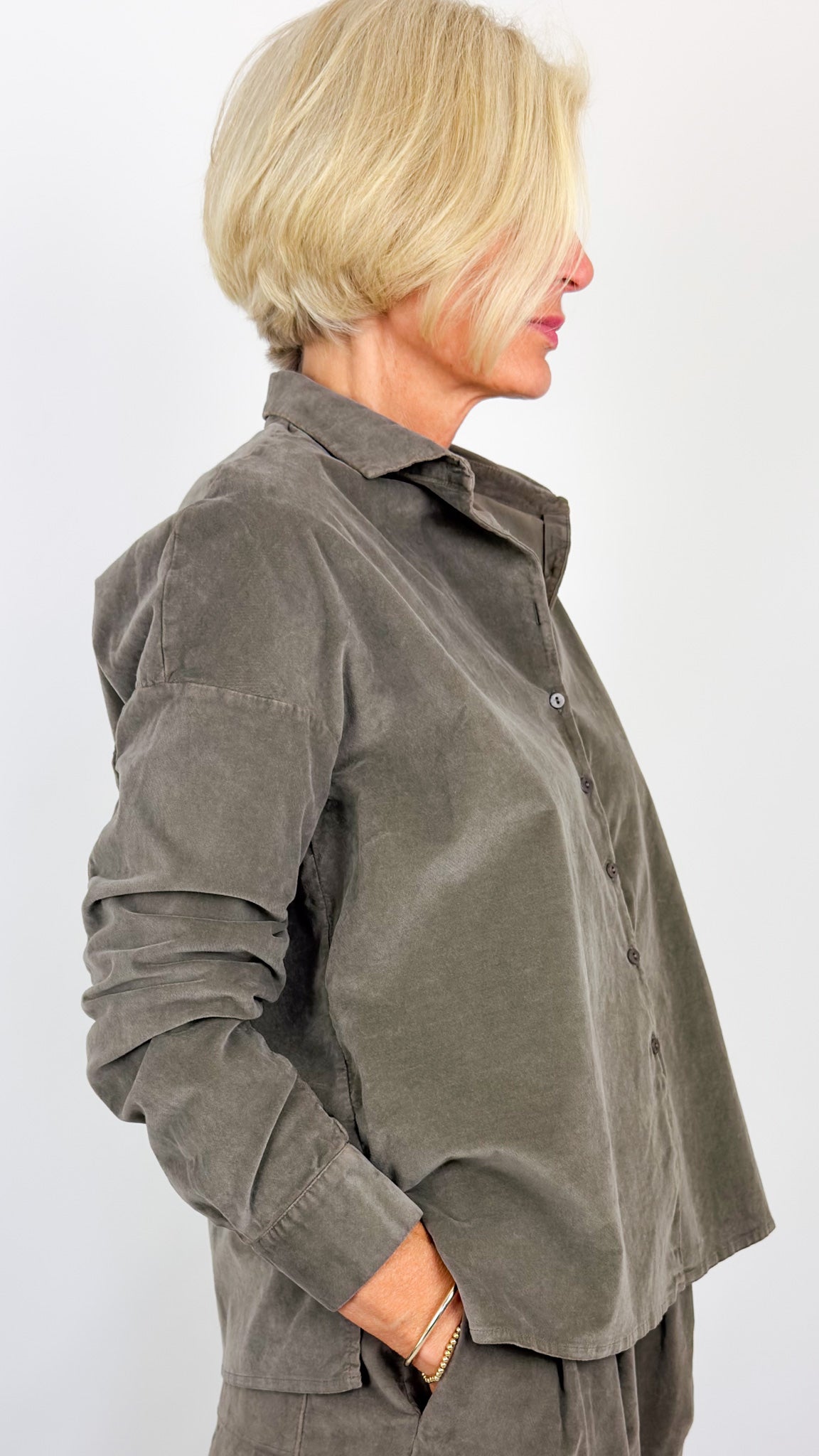 Album Di Famiglia V Collar Shirt Taupe
