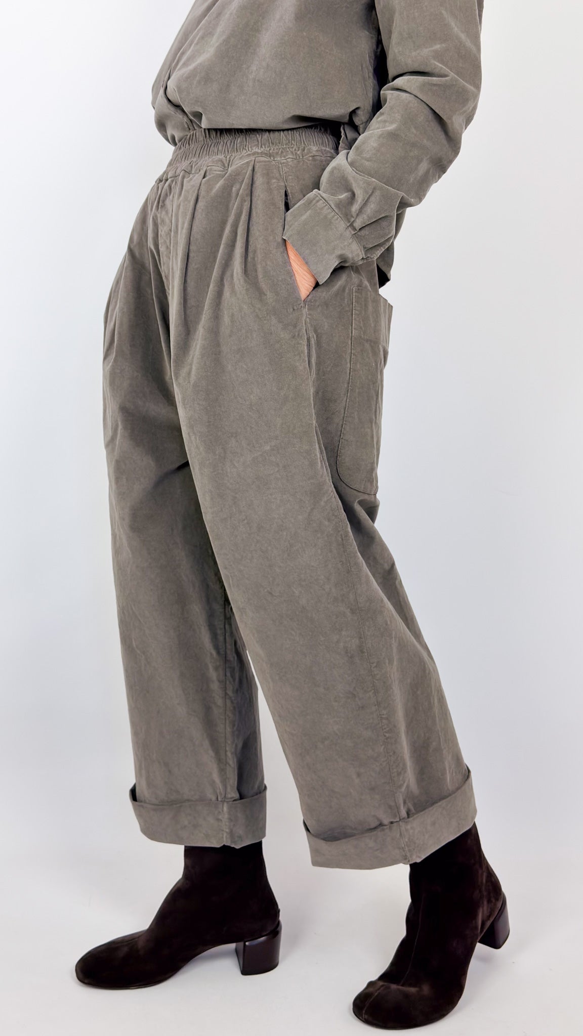 Album Di Famiglia Bragoni V Trousers Taupe