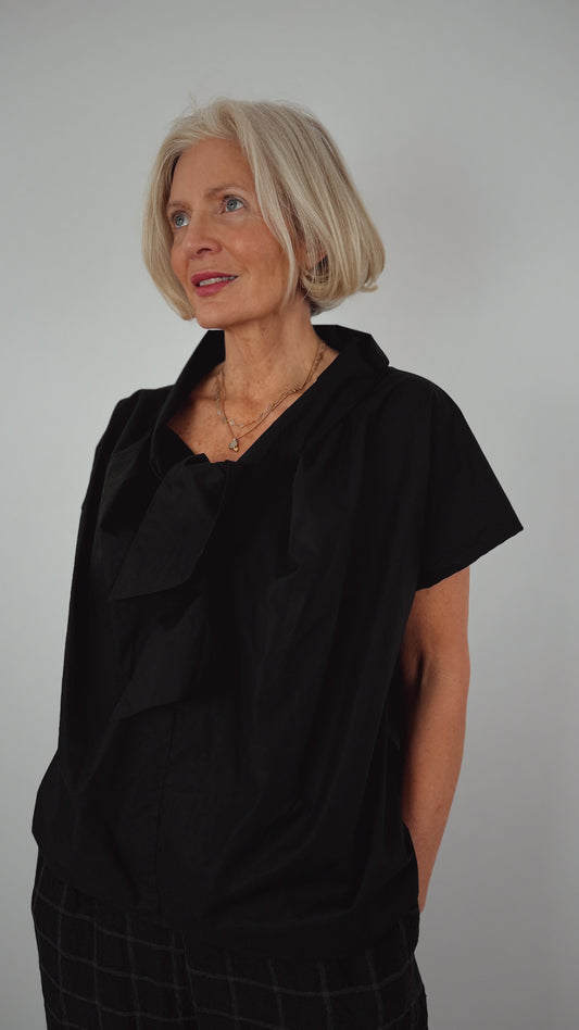 Neirami 207PO Top Black