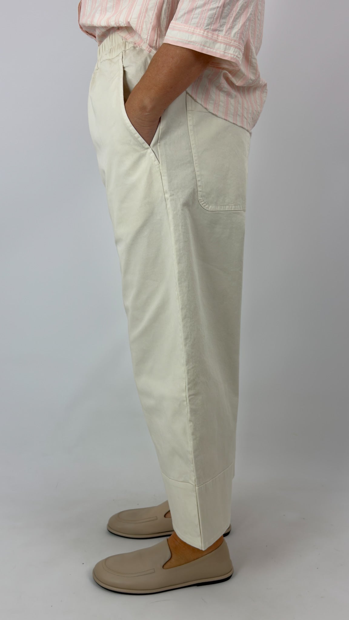 Aequamente 140 Trousers Chalk