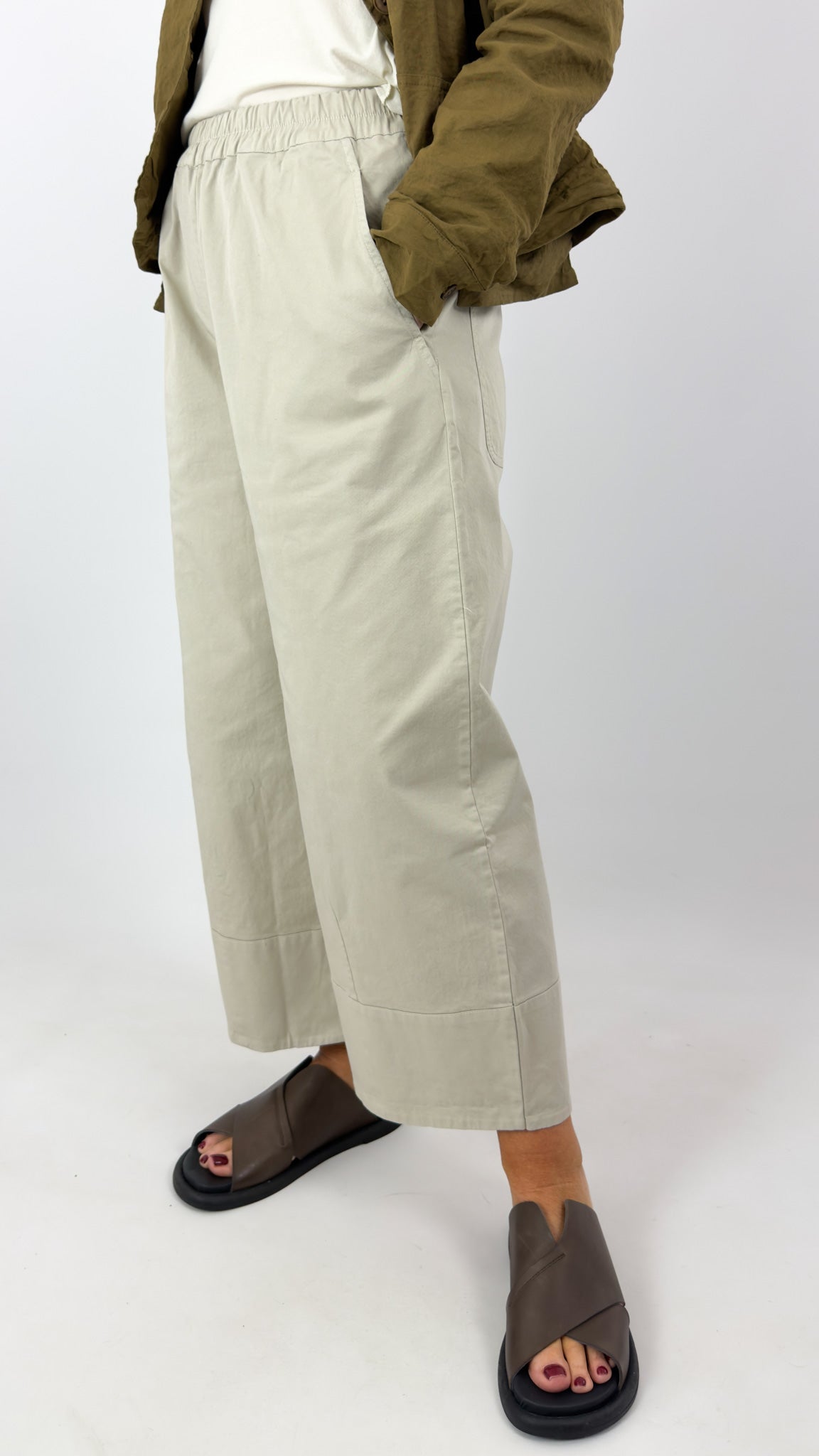 Aequamente 140 Trousers Sand