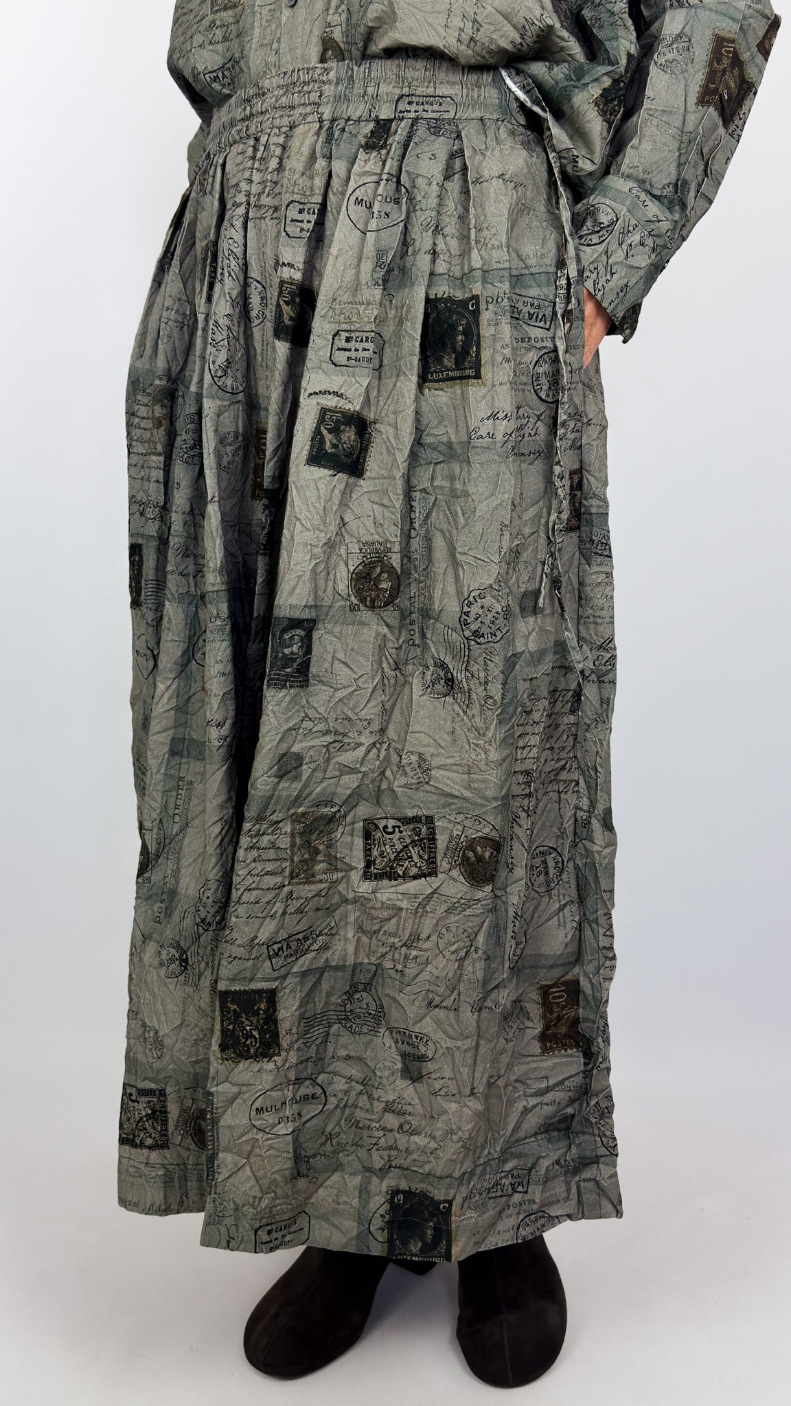 Pas De Calais 7491 Travel Print Skirt Charcoal
