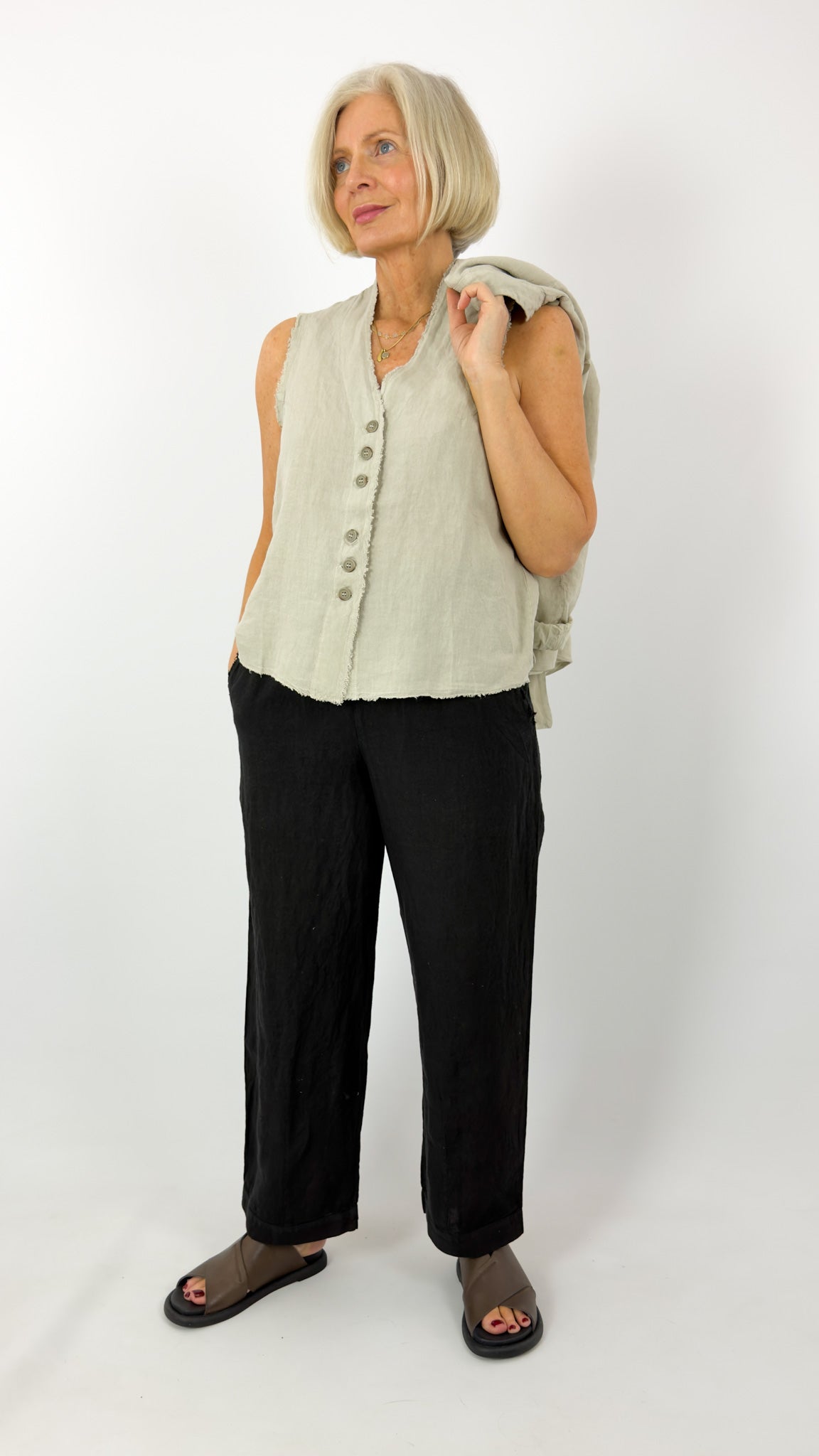 Aequamente 121 Trousers Black