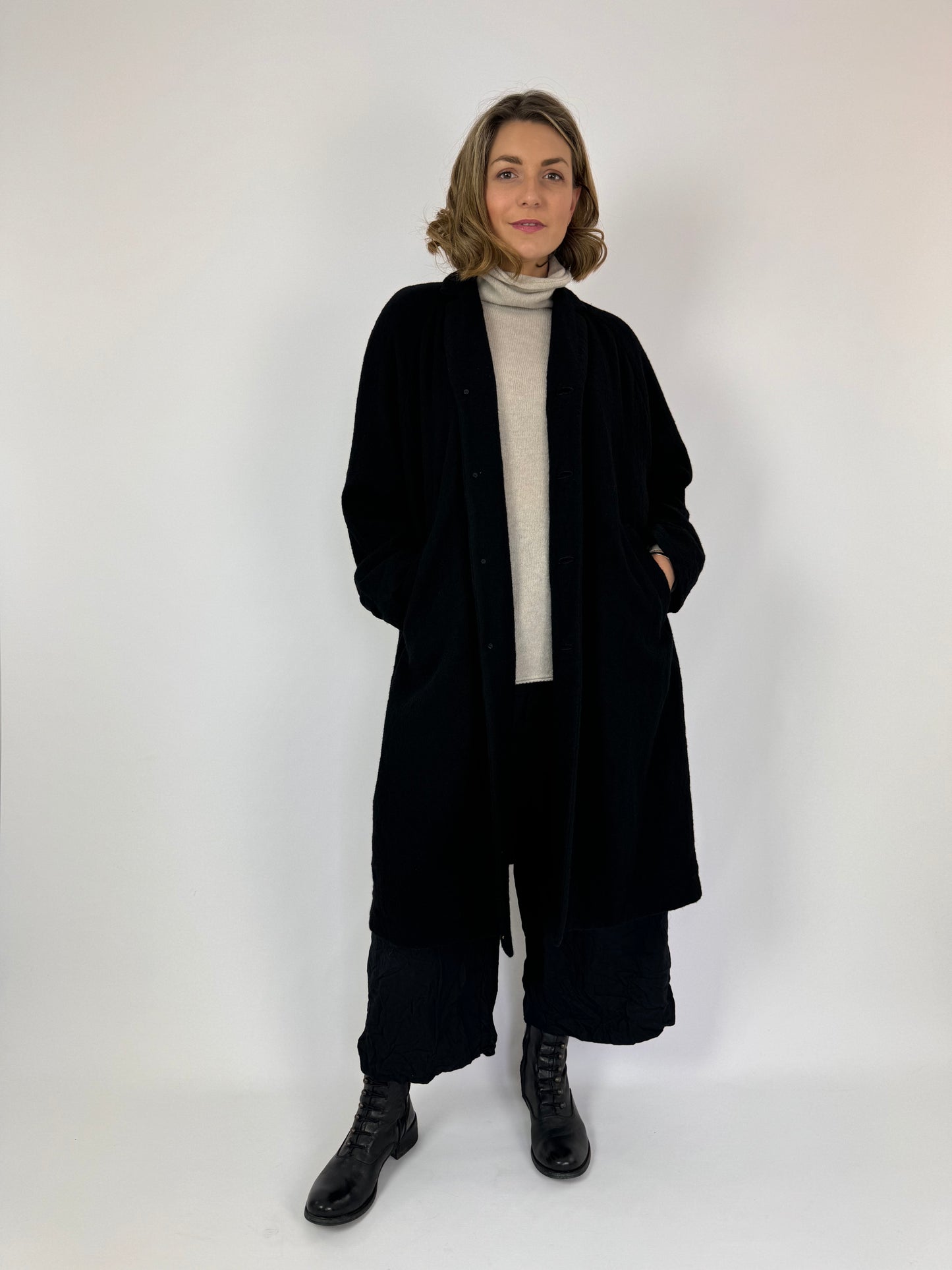 Pas De Calais 9282 Coat Black