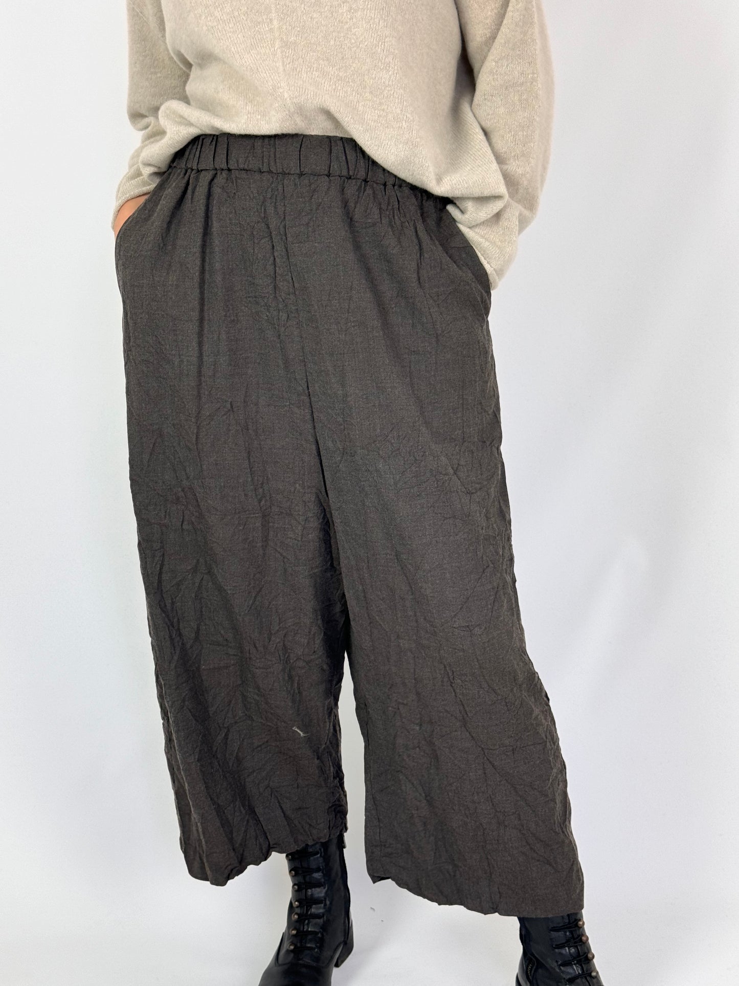 Pas De Calais 8484 Trousers Brown