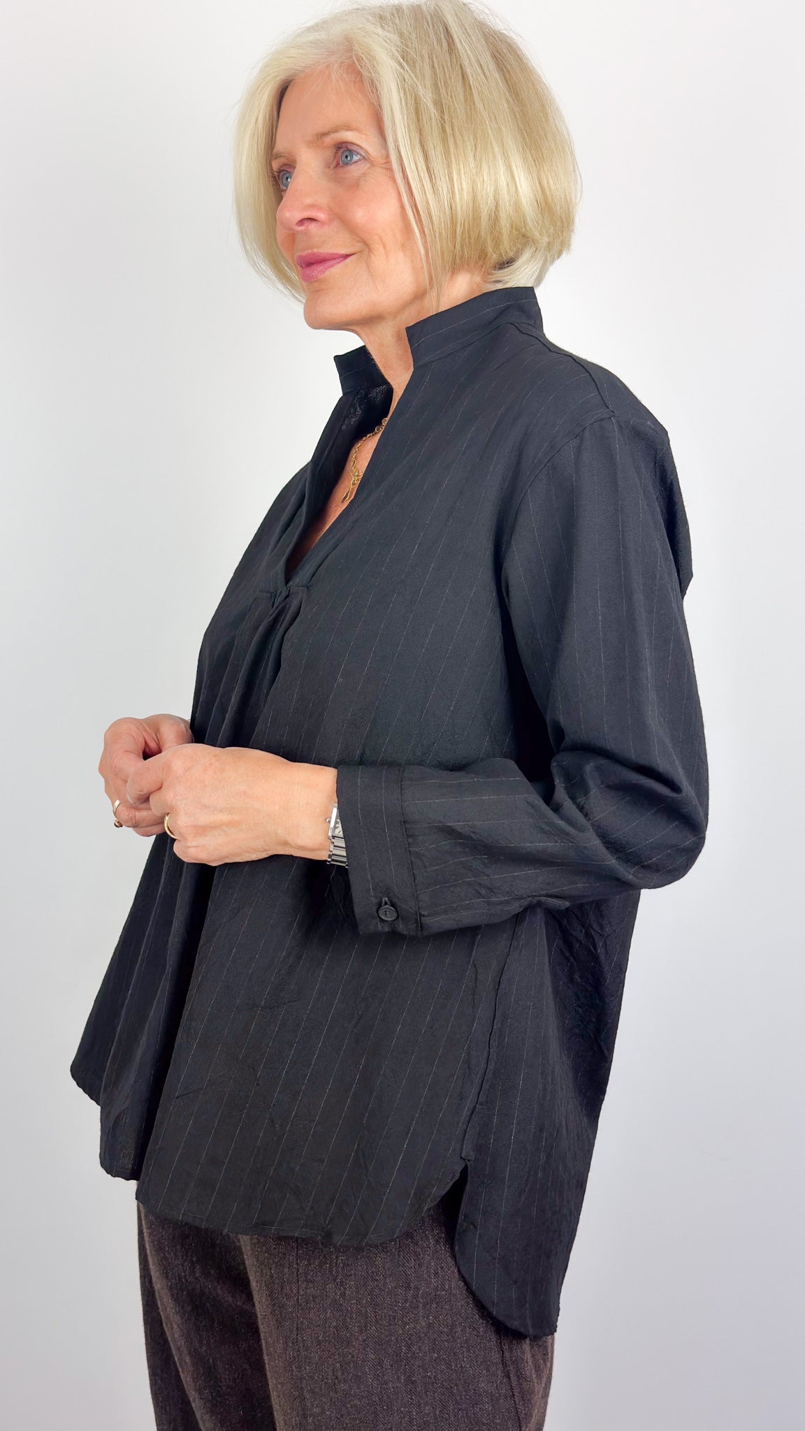 Bergfabel Vera Shirt Black Stripe