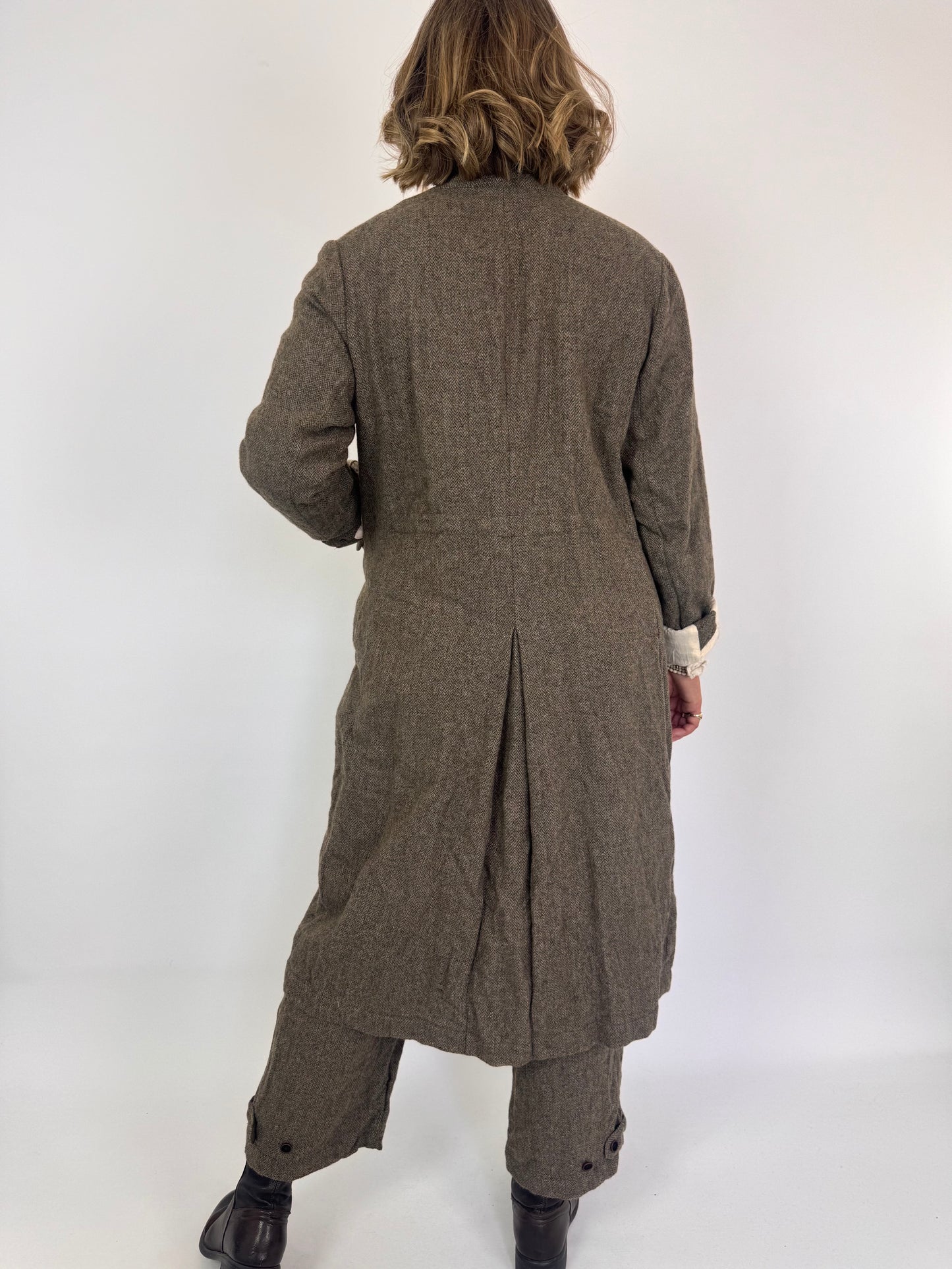 Pas De Calais 9348 Chesterfield Coat Beige