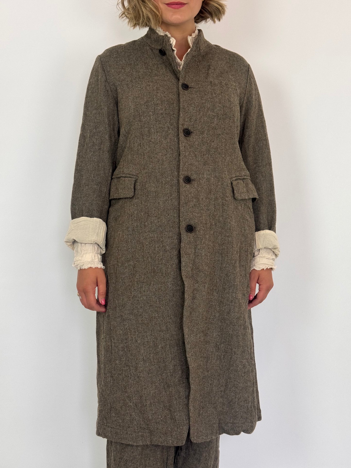 Pas De Calais 9348 Chesterfield Coat Beige