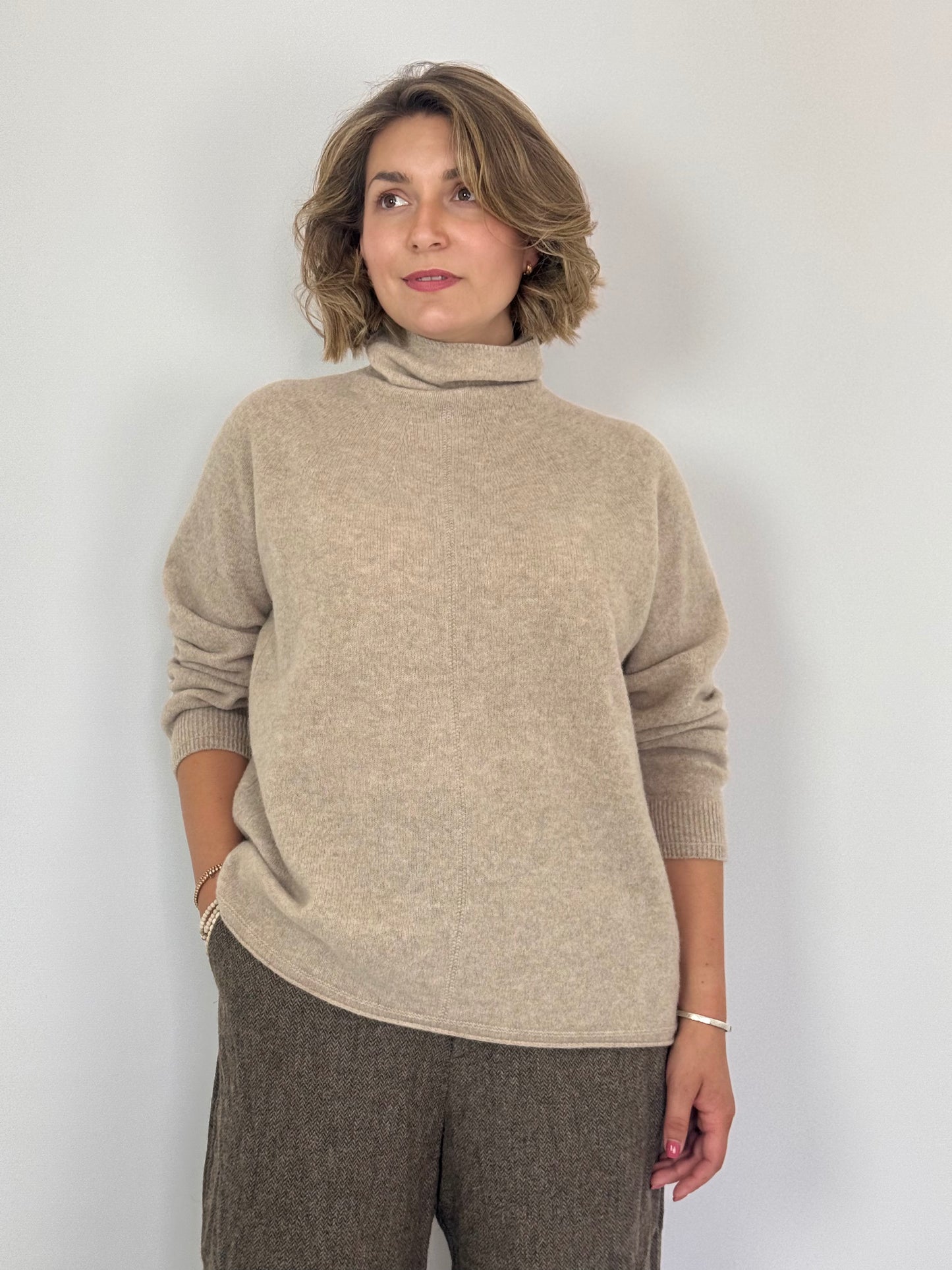 Pas De Calais 2600 Turtleneck Jumper Beige
