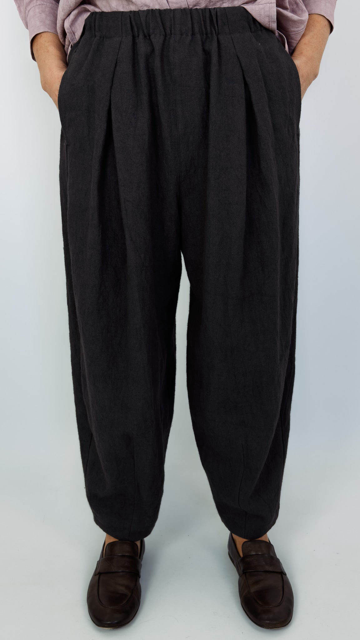 Kagure Tapered Pants Charcoal