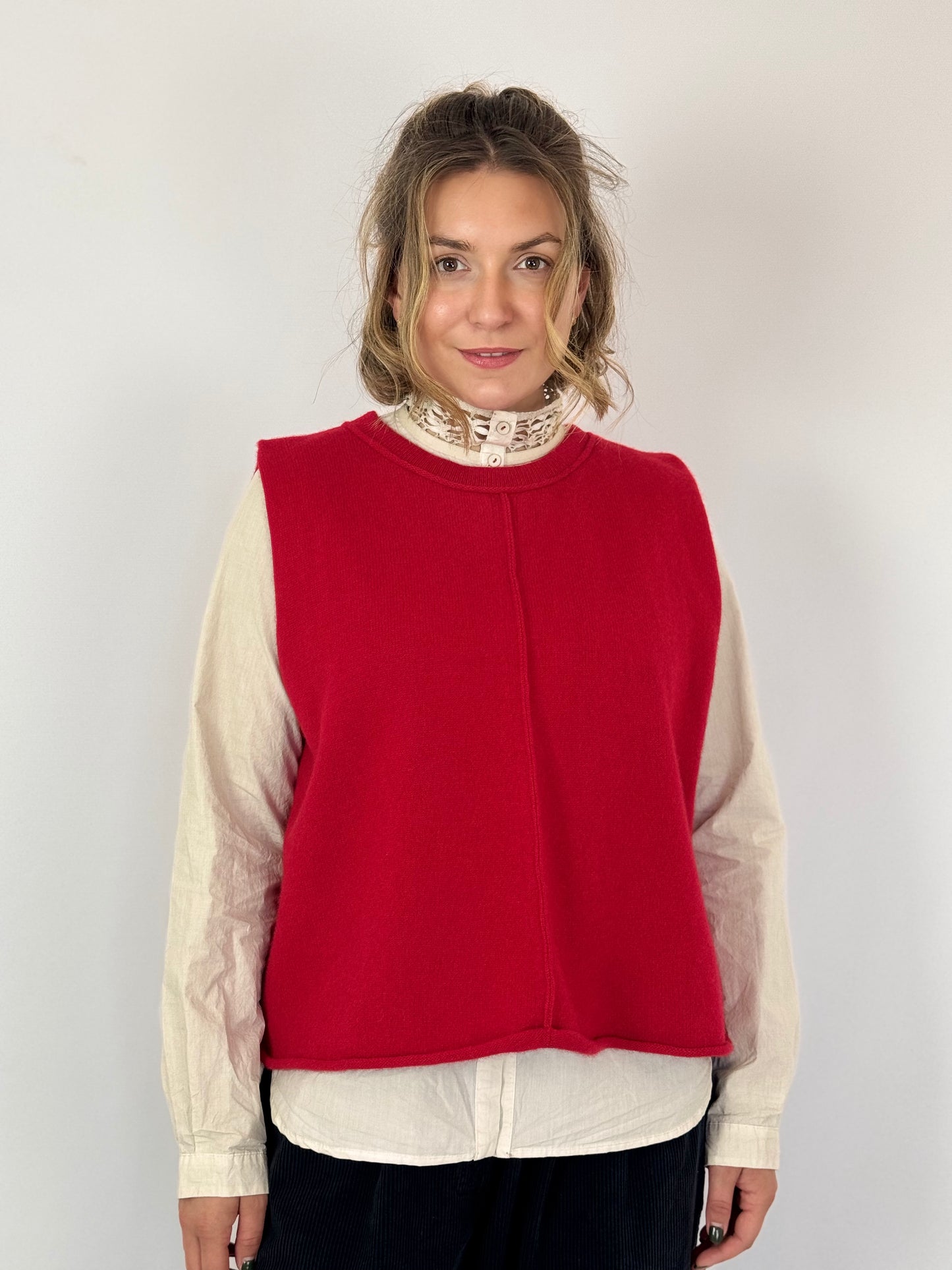 11Everything 02 Sleeveless Jumper Red