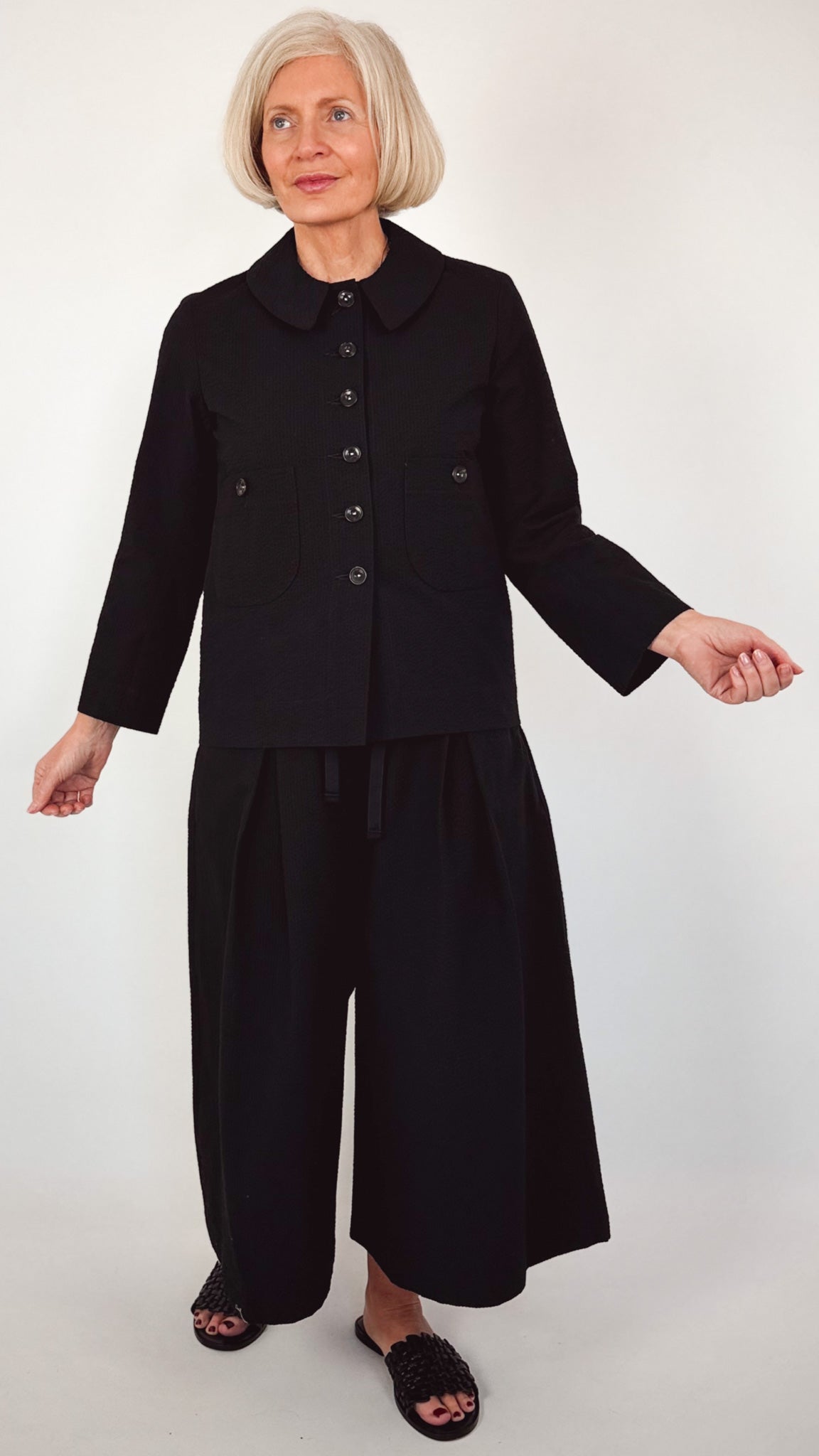 Der Antagonist J55 Jacket Black
