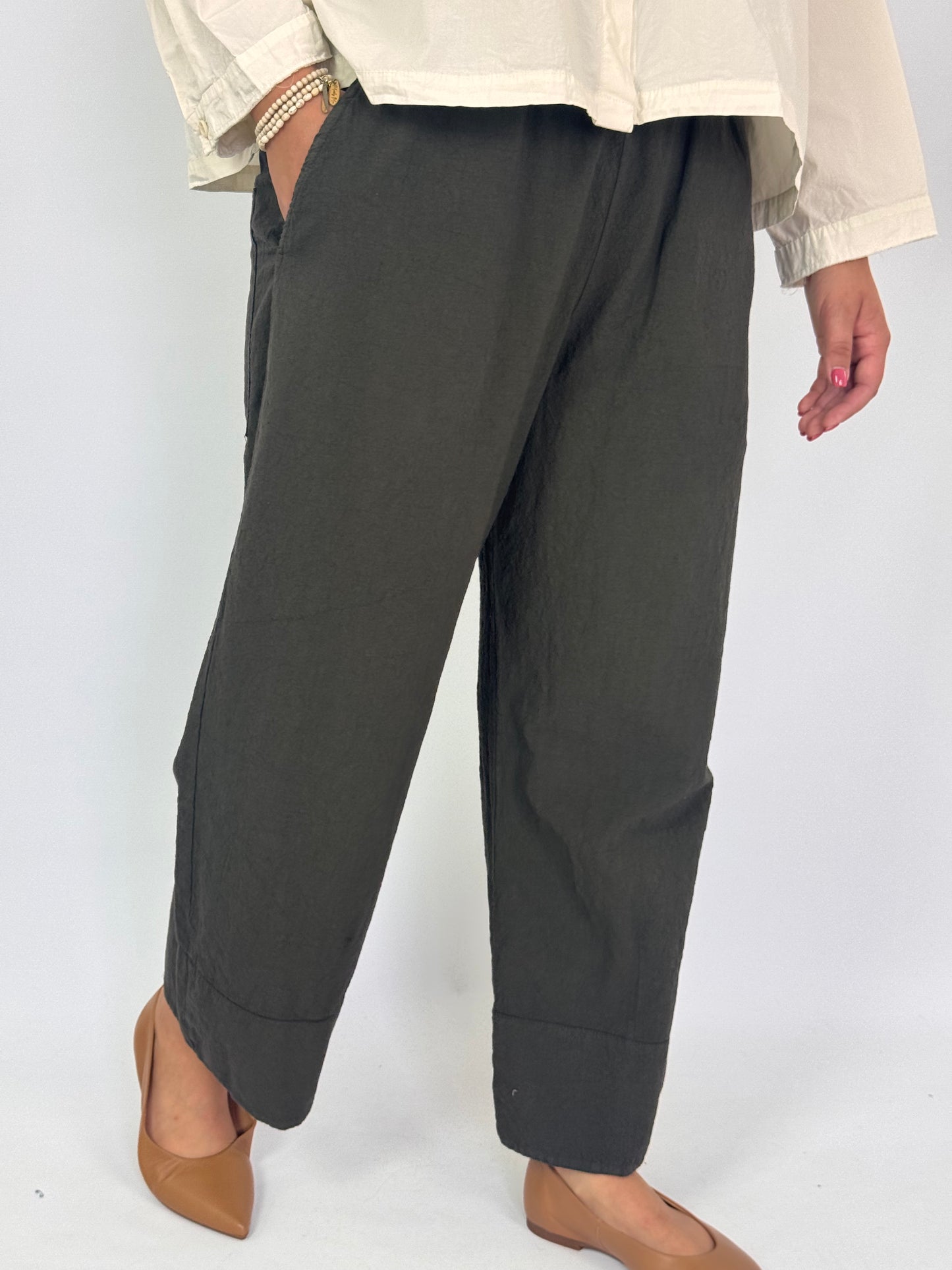 Aequamente 257 Trousers Foresta