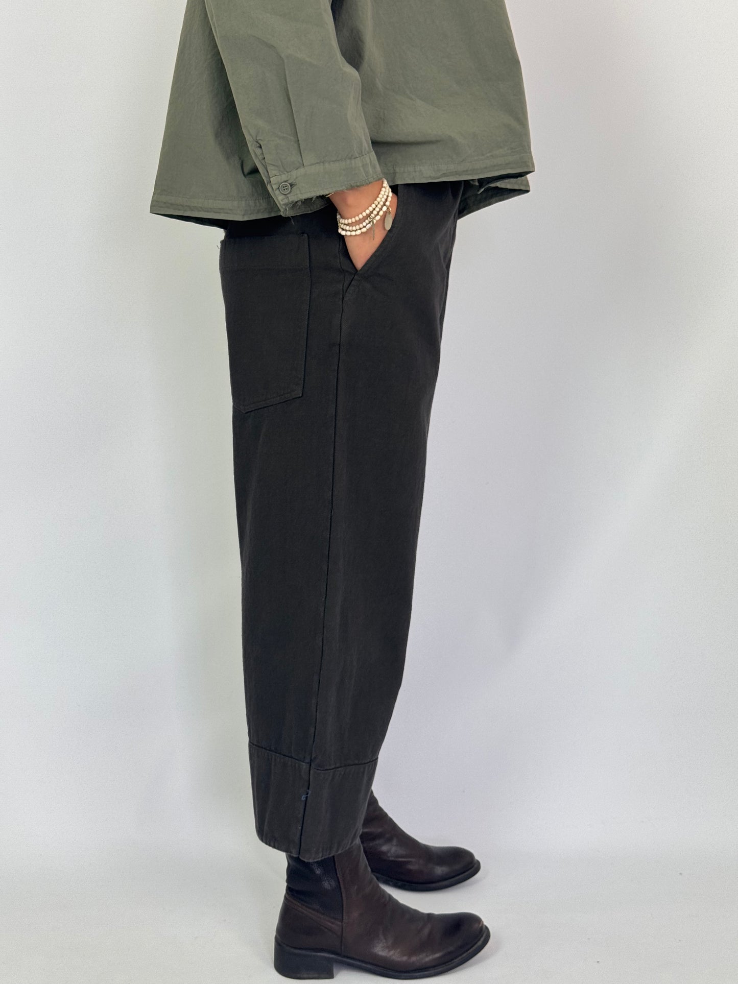 Aequamente 235 Trousers Foresta