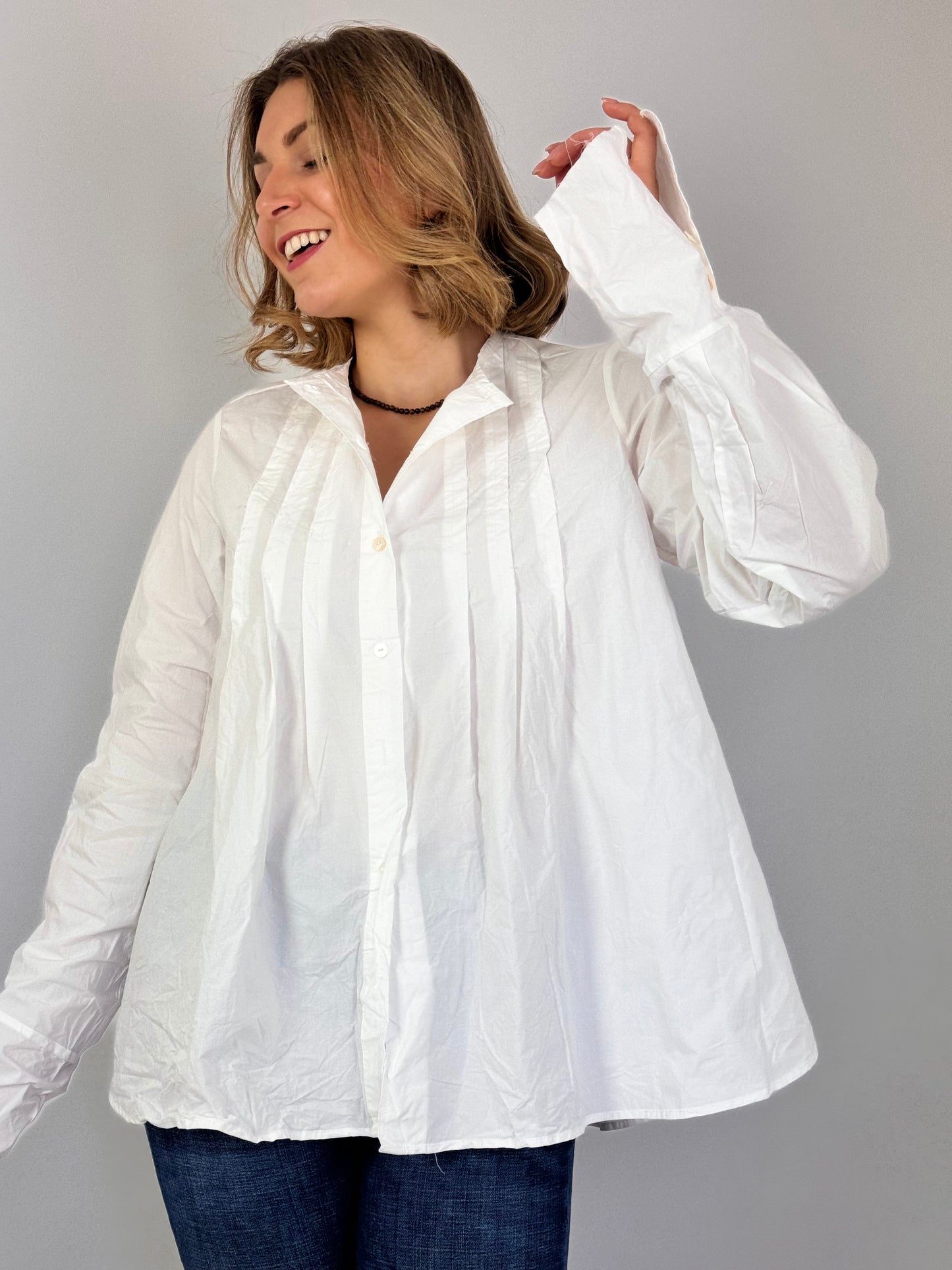 Sula Pleat Shirt White