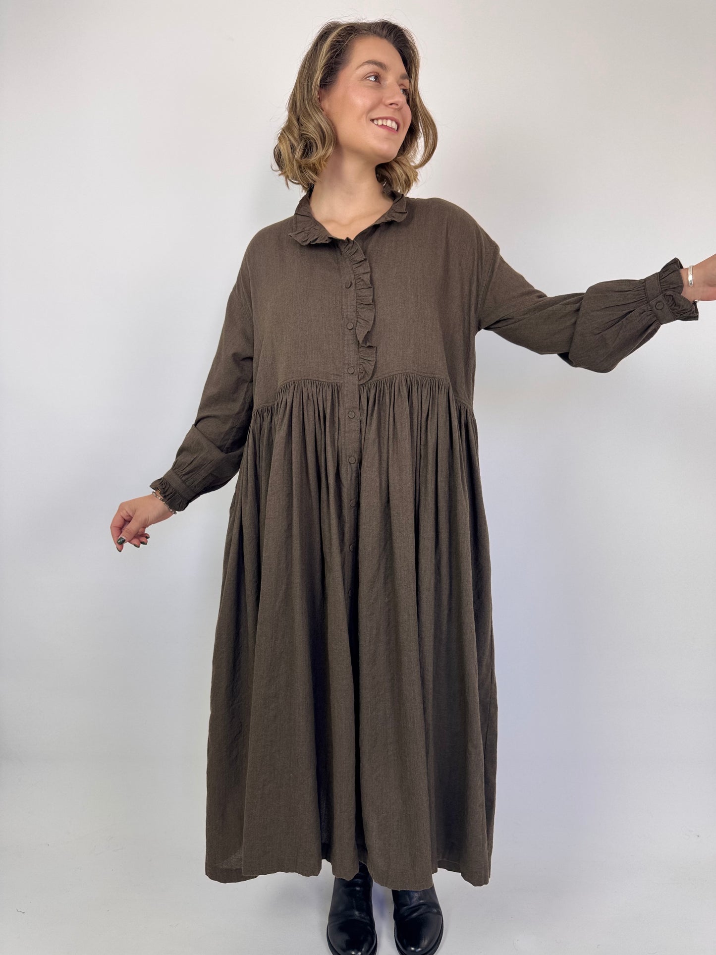 Maison de Soil 754 Frill Collar Dress Brown