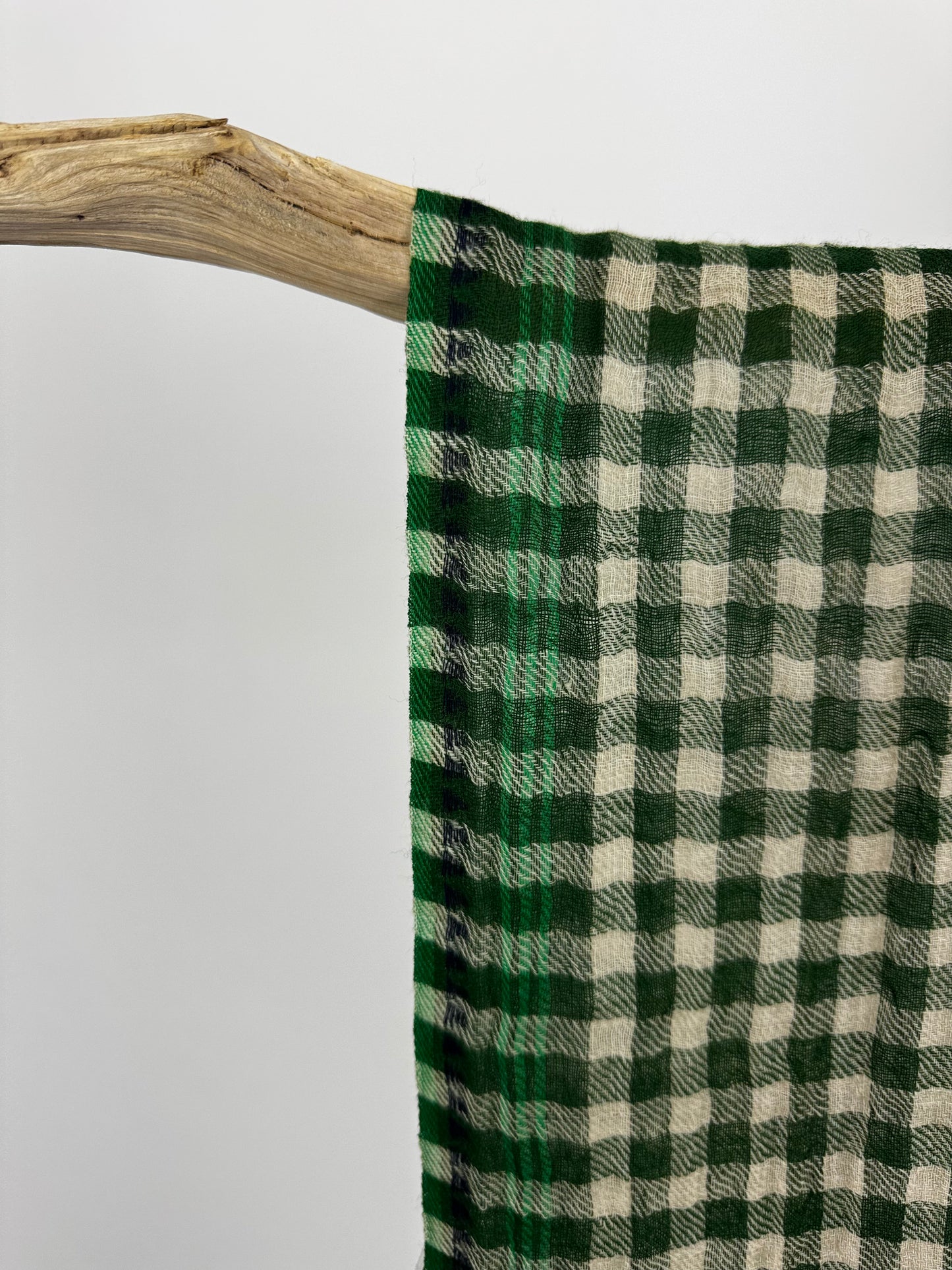 Moismont 693 Scarf British Green