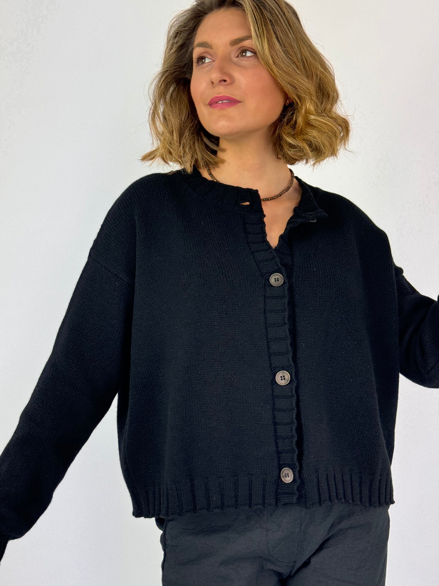 MJ Watson 02 Cardigan Black