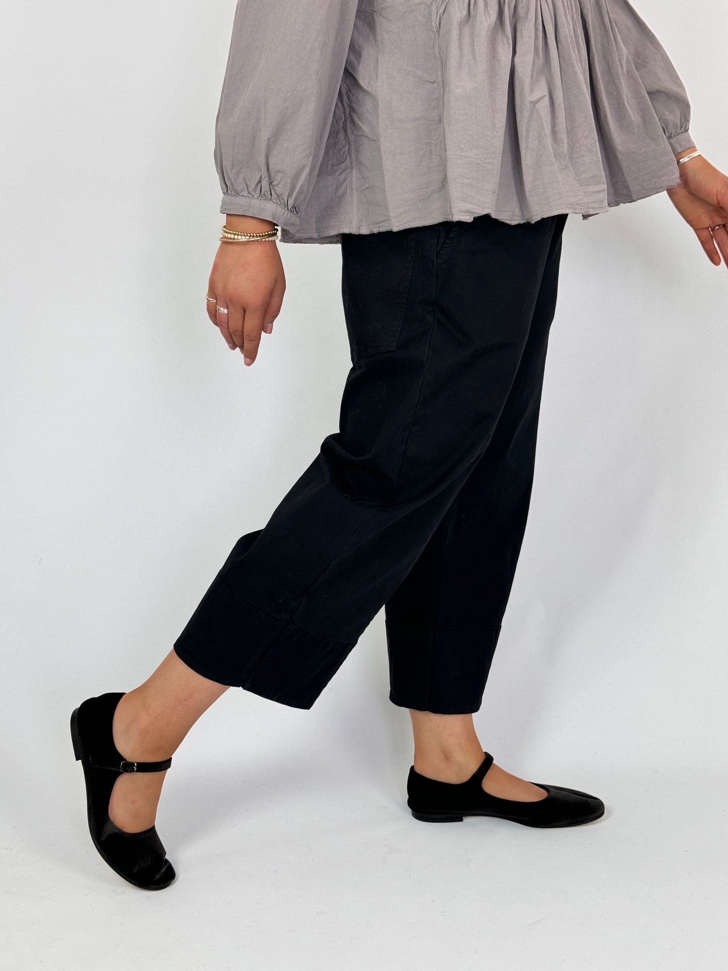 Aequamente 246 Trousers Black