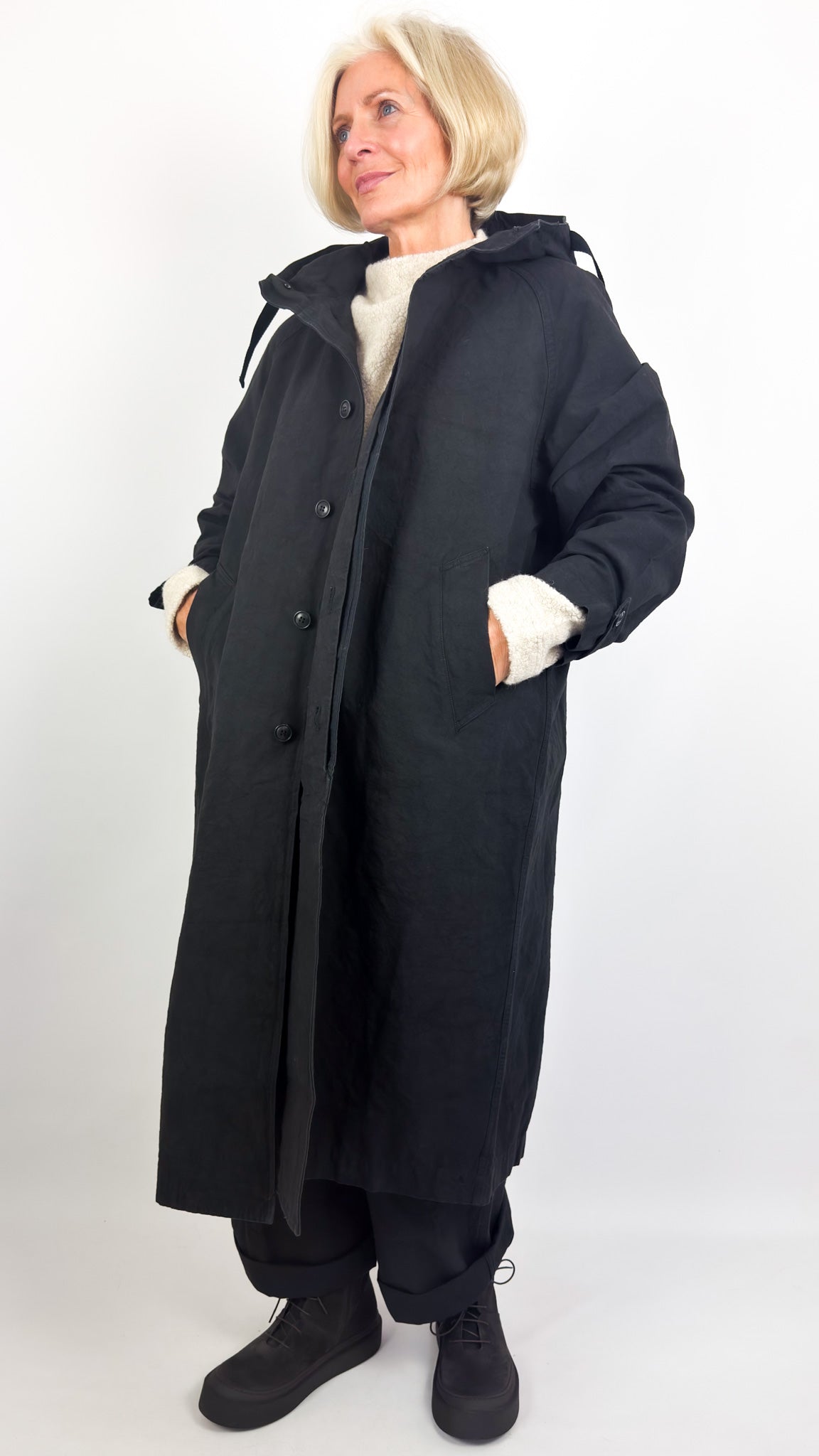 Kagure 102 Coat Black