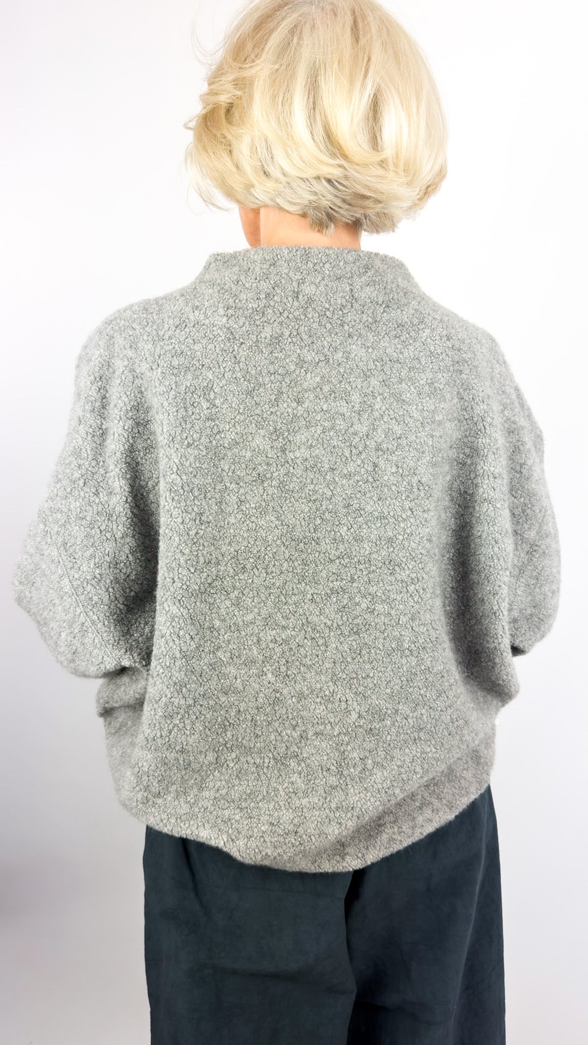Kagure 151 Jumper Grey