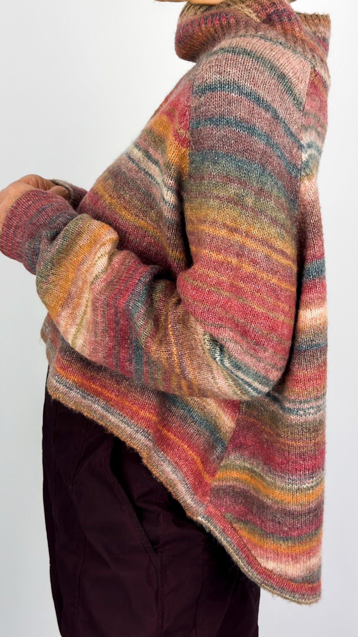 Rundholz Black Label 0708 Jumper Lava Variety
