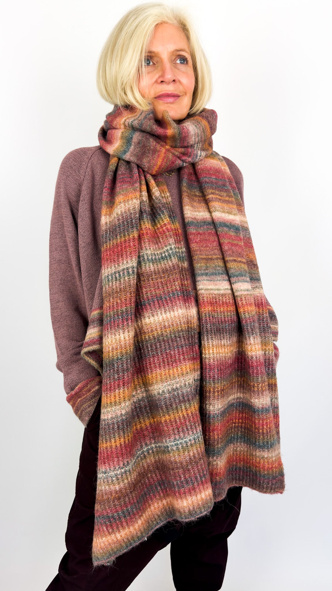 Rundholz Black Label 3737705 Scarf Lava Stripe