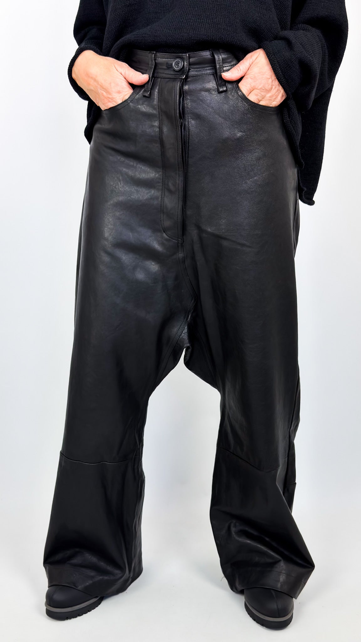 Rundholz DIP 0105 Trousers Black